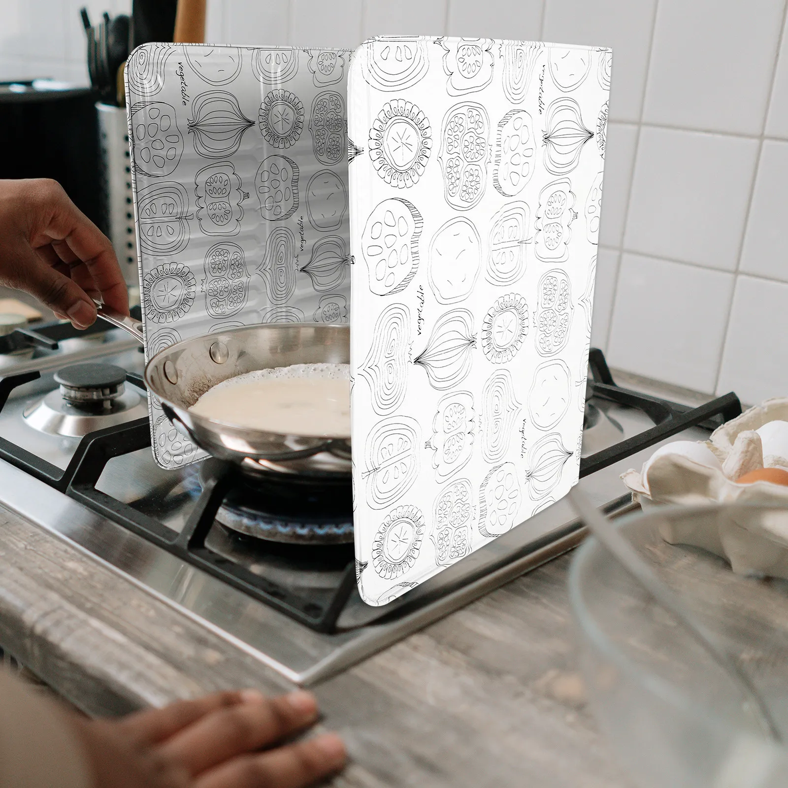 Aluminum Foil Stove Splatter Guard Foldable Kitchen Oil Splash Shield Heat Resistant Easy Clean Baffle