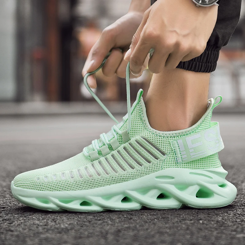 Sportliche Herren-Sneaker, leichte, atmungsaktive Turnschuhe, rutschfeste Wanderschuhe, bequeme Sportschuhe für das Training von Männern – Detail 11