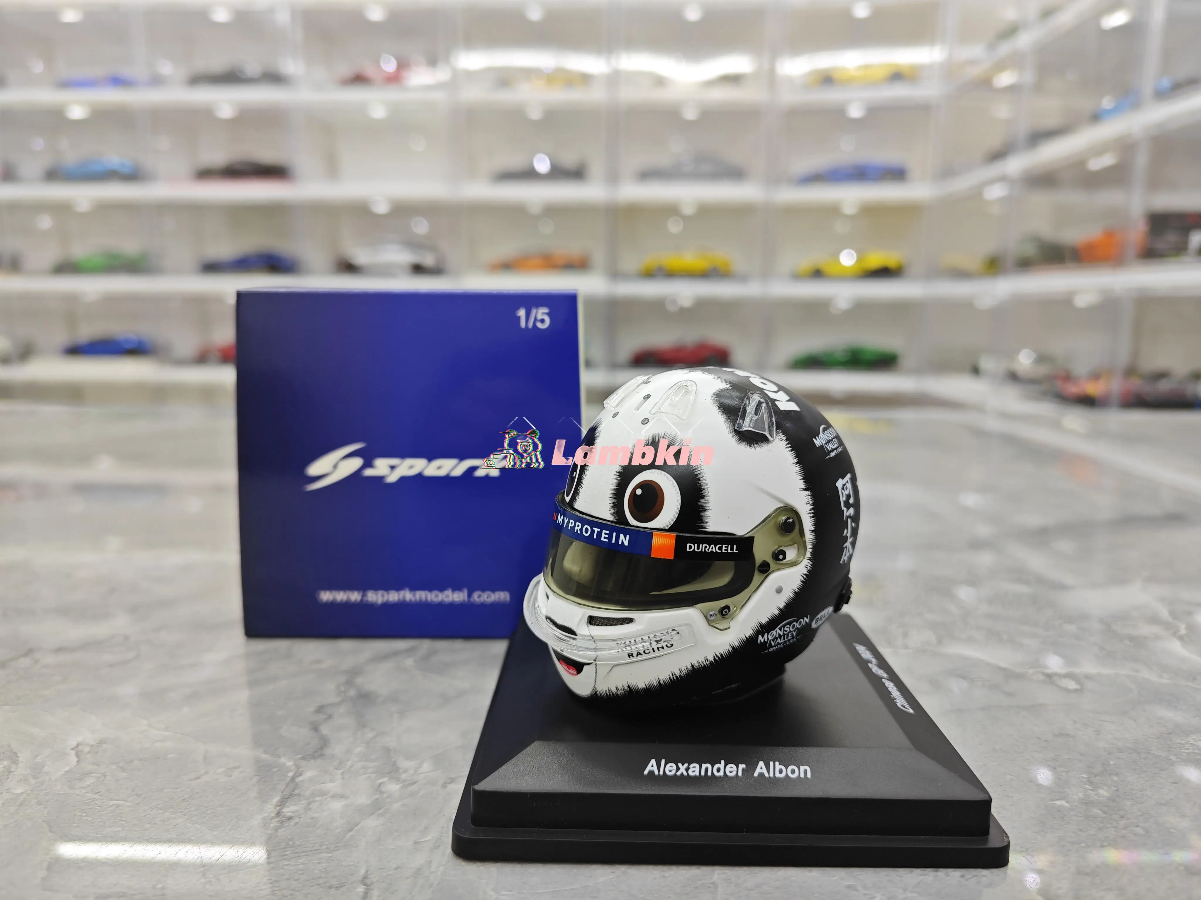 

Spark 1/5 2024 Chinese Grand Prix Shanghai Williams Racing Team Panda Paint Albon Helmet Model Collect Gift Ornament Souvenir