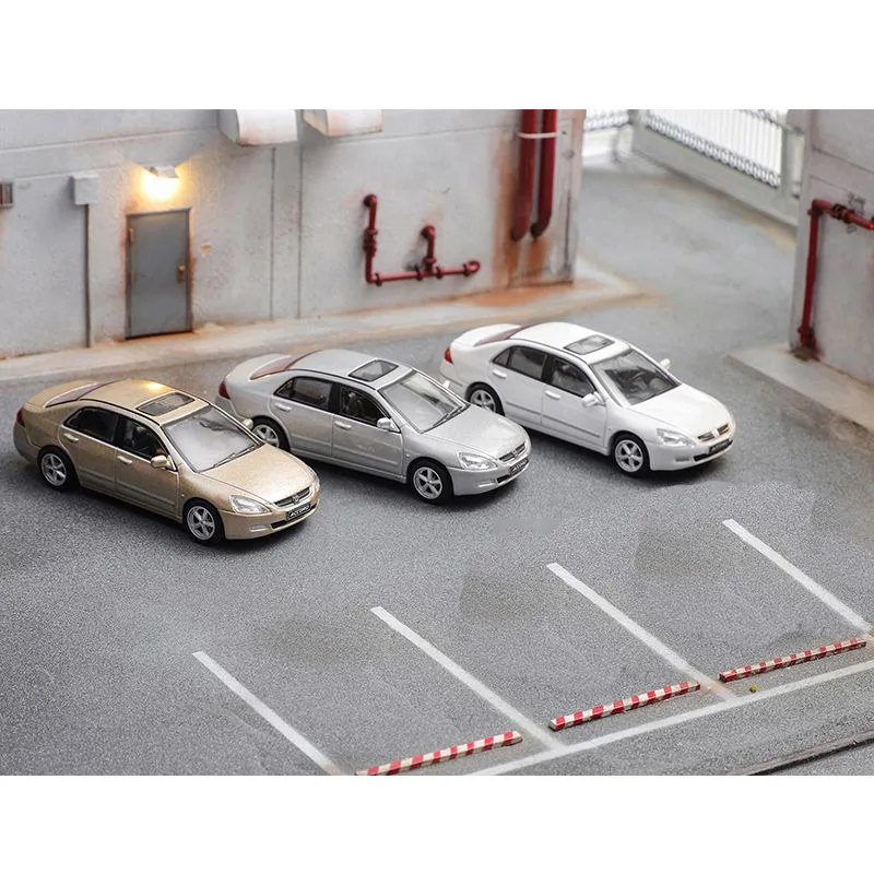 

Diecast 1:64 Scale Accord 2005 7.5G Simulation Alloy Car Model Static Display Collectible Toy Gift Souvenir Decoration