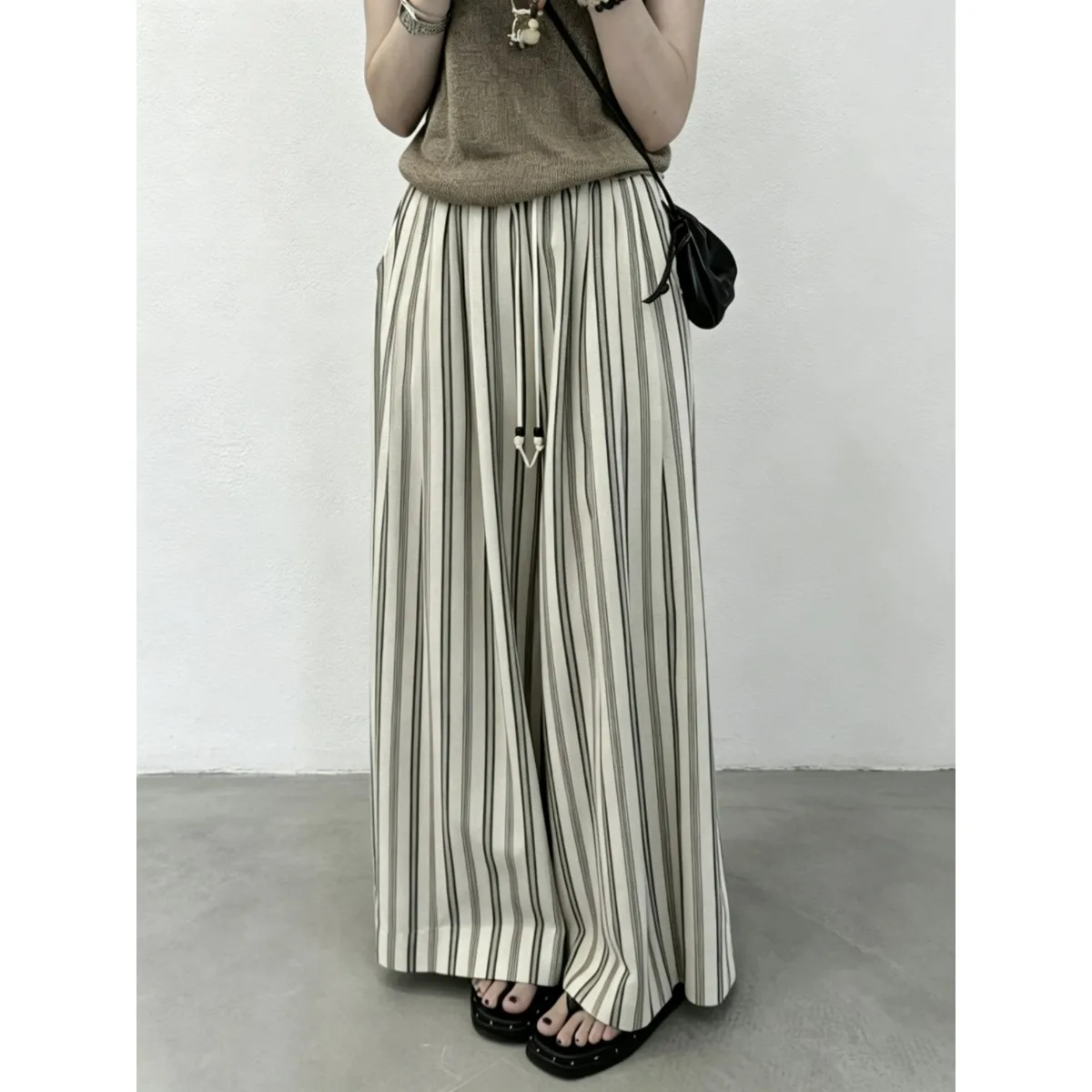 

Fashionable Korean Style Striped Wide Leg Casual Pants Summer 2026 Chic Design Sensation Casual Trousers for Women
