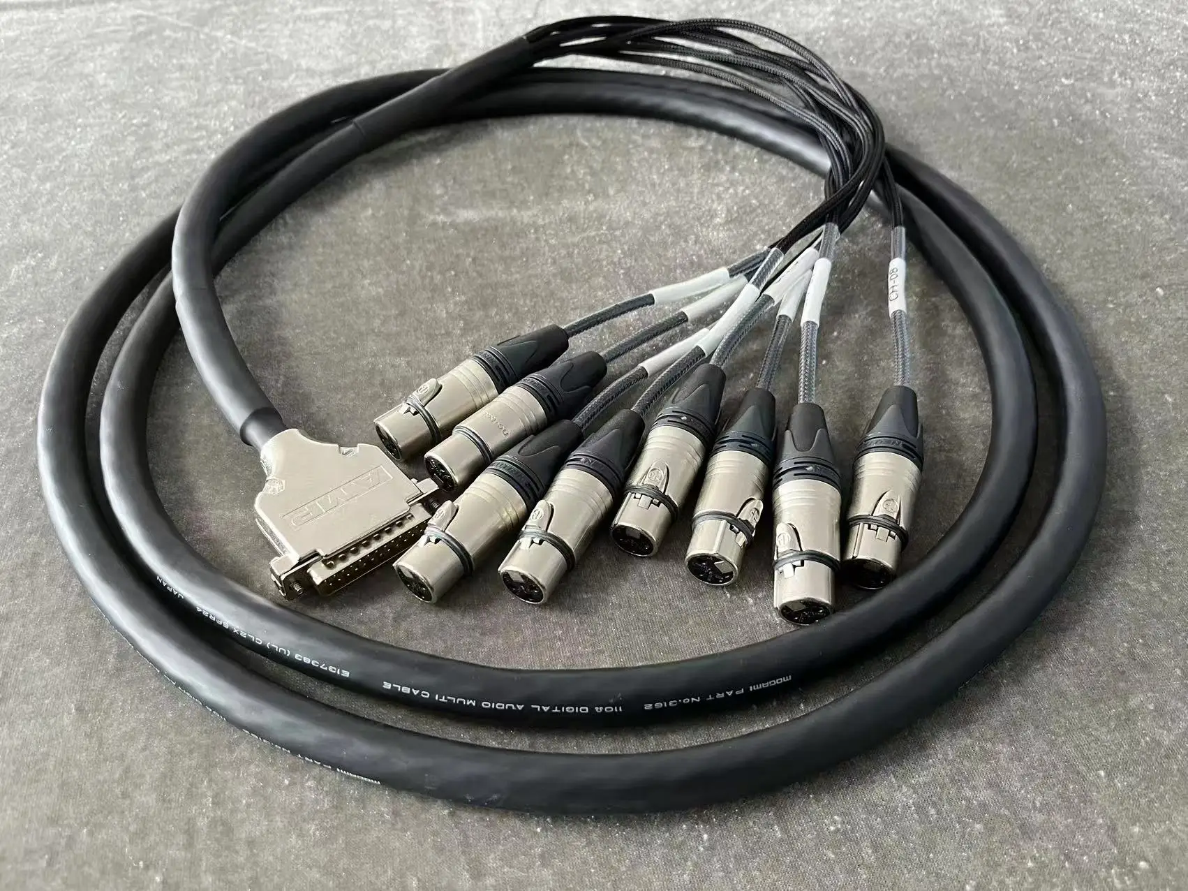 DB25 Cable with Japan 3162 110Ω AES/BU Digital 8CH Snake Cable with Original Neutrik Female XLR plug NC3FXX