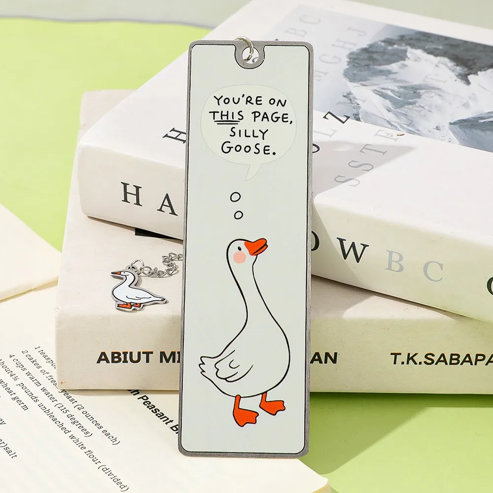 علامة مرجعية لطيفة على شكل أوزة مع قلادة سلسلة، علامة كتاب مضحكة "أنت على هذه الصفحة، هدية إكسسوار للقراءة لمحبي الكتب #6