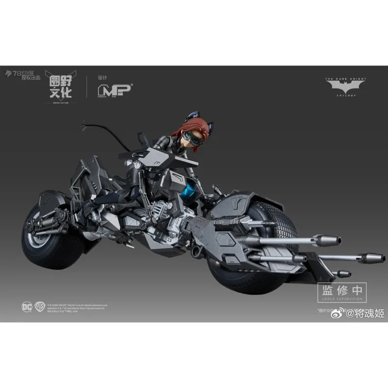 Mech Pig Original DC Series Catwoman \ รถจักรยานยนต์อะนิเมะ Action Figure Assembly ของเล่นสะสมของขวัญสําหรับชาย