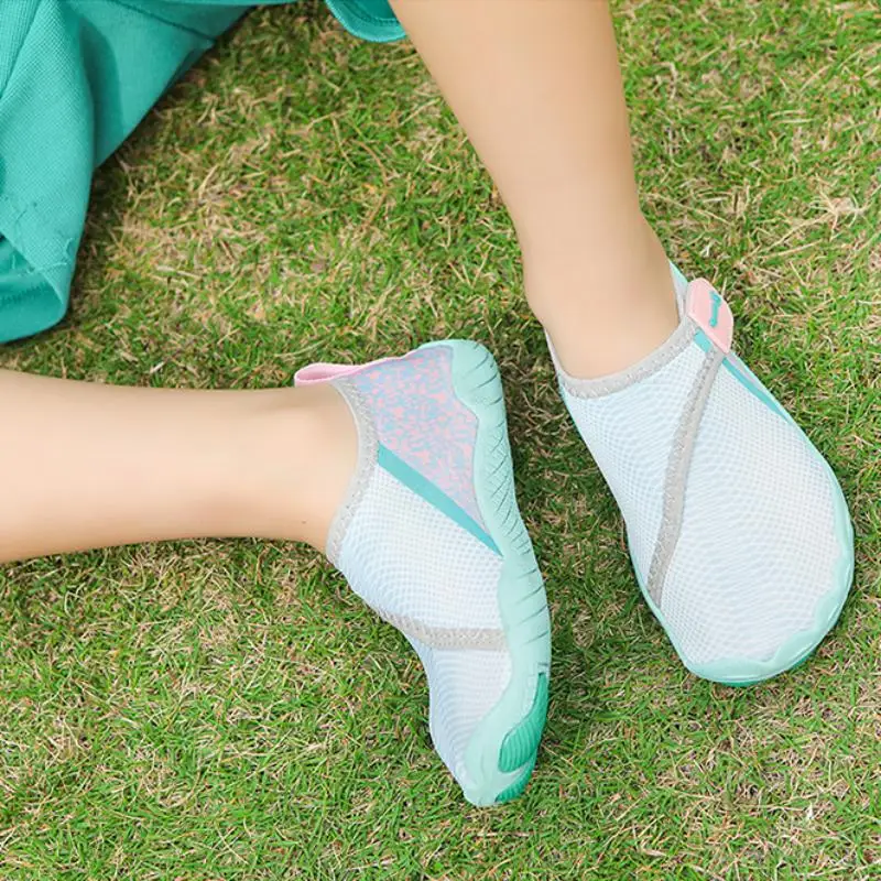 

Aqua Shoes Breathable Quick Dry Non-Slip Water Shoes For Kids Beach Wading Shoes Fishing GYM Shoes
