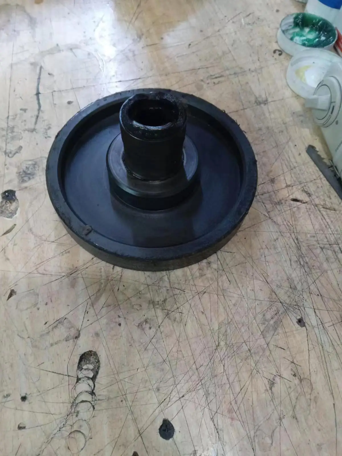 

Paktek machine wheel and shaft,GM-650,313,1040mm