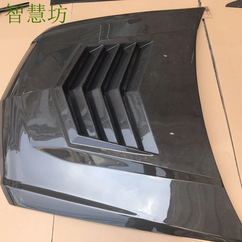 

Suitable For 08-12 Cadillac CTS-V Perforated Carbon Fiber Hood