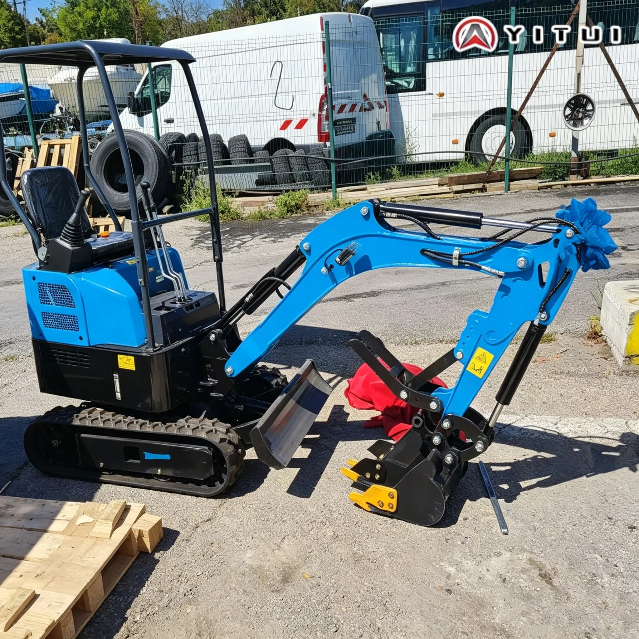 

2026 Customized CE Approved Mini Excavator 1.5 Ton Hydraulic Crawler Digger Small Mini Excavator with Bucket Attachment