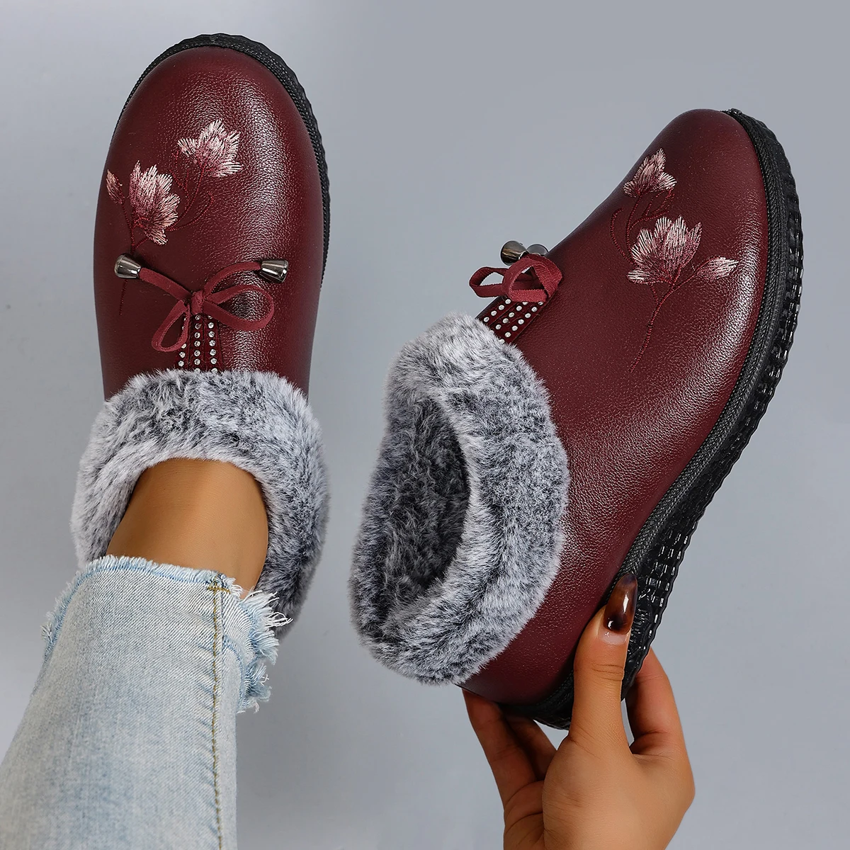 New autumn and winter products: Women's low cut cotton boots, warm, comfortable, breathable and casual shoes