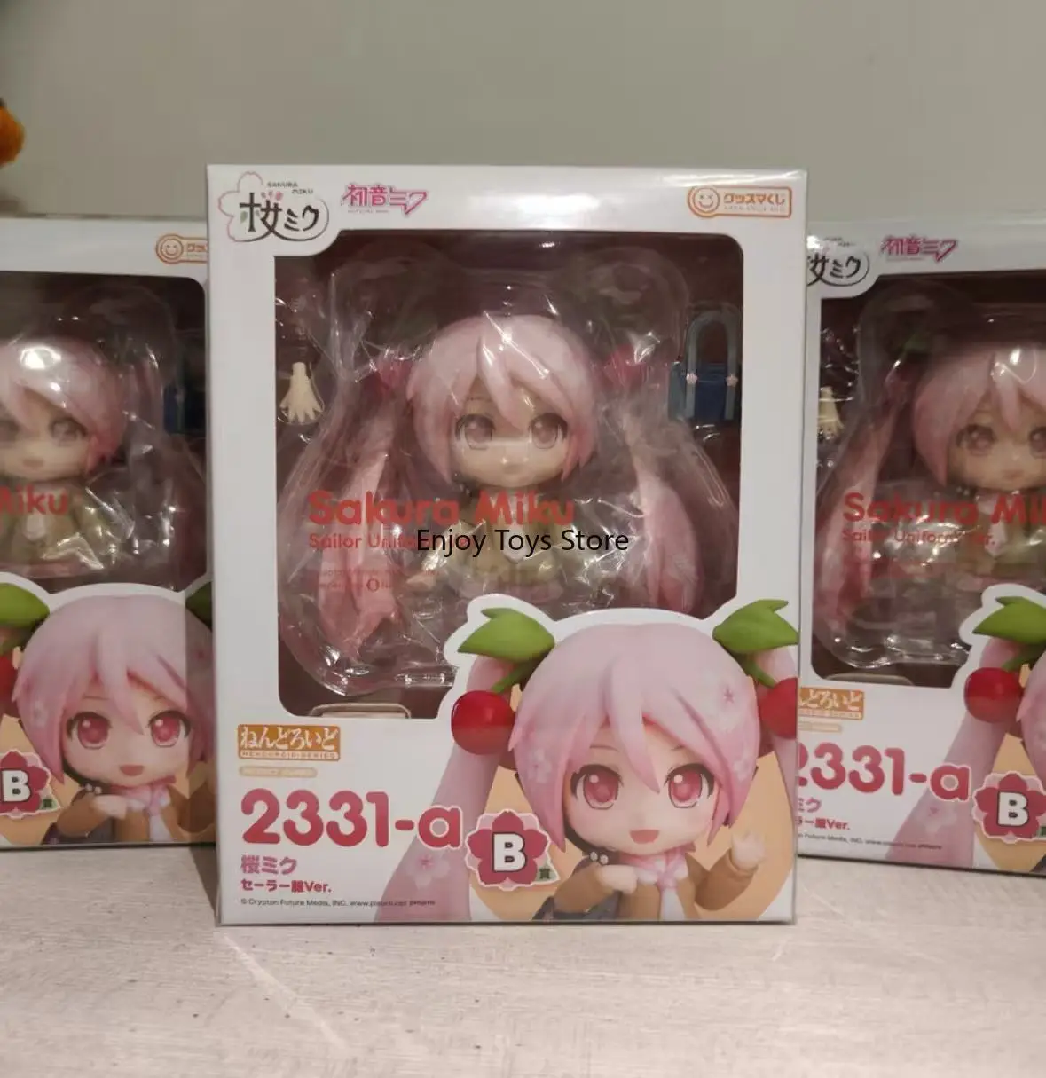 

В наличии японская версия Spot GCS Совершенно новый Clay Man 2331-a B Cherry B Viewing Future Figure