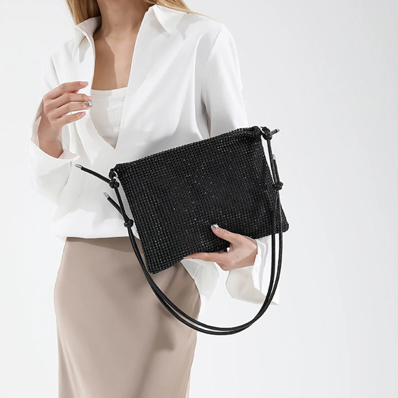 Sac messager coréen en diamant brillant pour femme, sac à bandoulière polyvalent, sac à main à la mode, One Initiated, tendance de la mode, nouveau, 2024