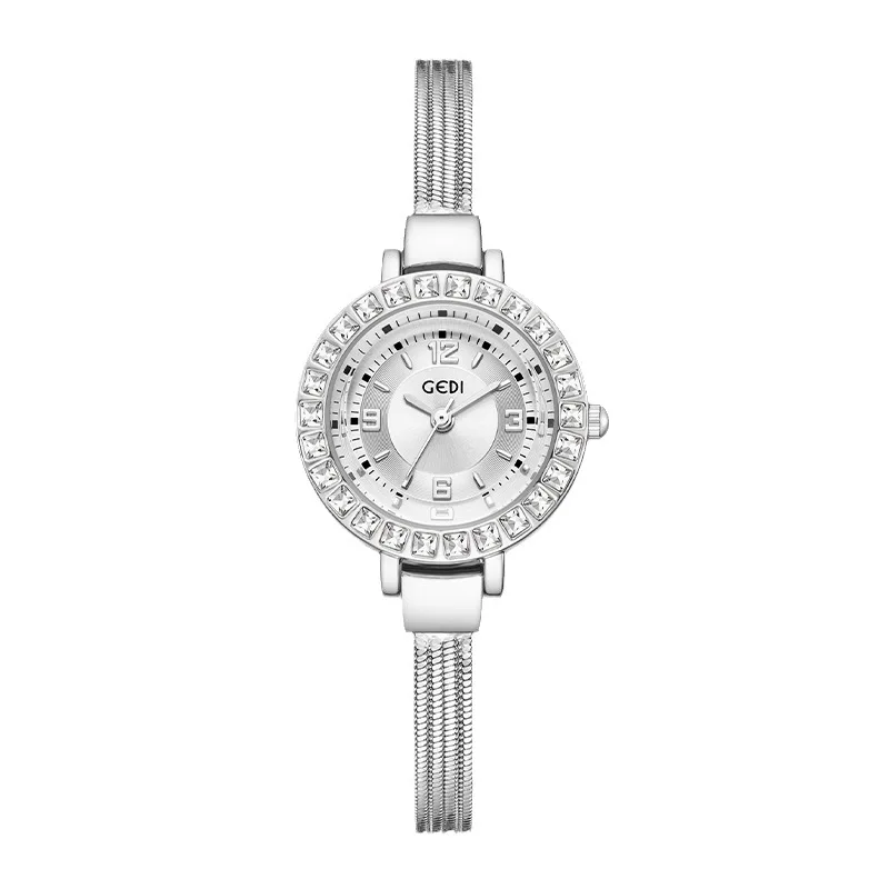 

Niche small exquisite temperament women's quartz watch women's fringed bracelet watch retro light luxury