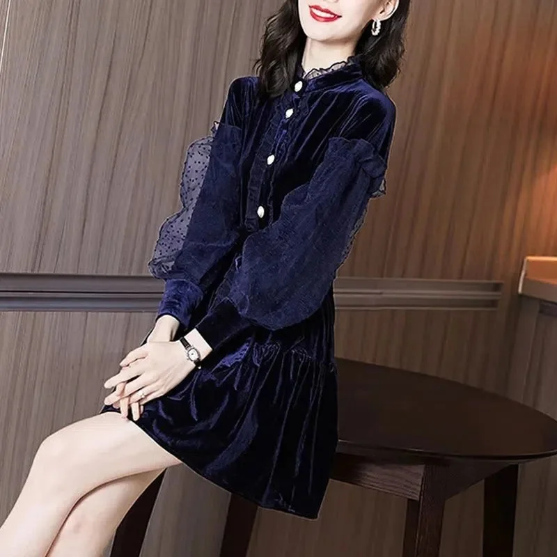 

2022Autumn Winter Light Luxury Femininity Collection Waist Slimming Lace Mesh Bubble Sleeve Golden Velvet A-line Dress Commuting