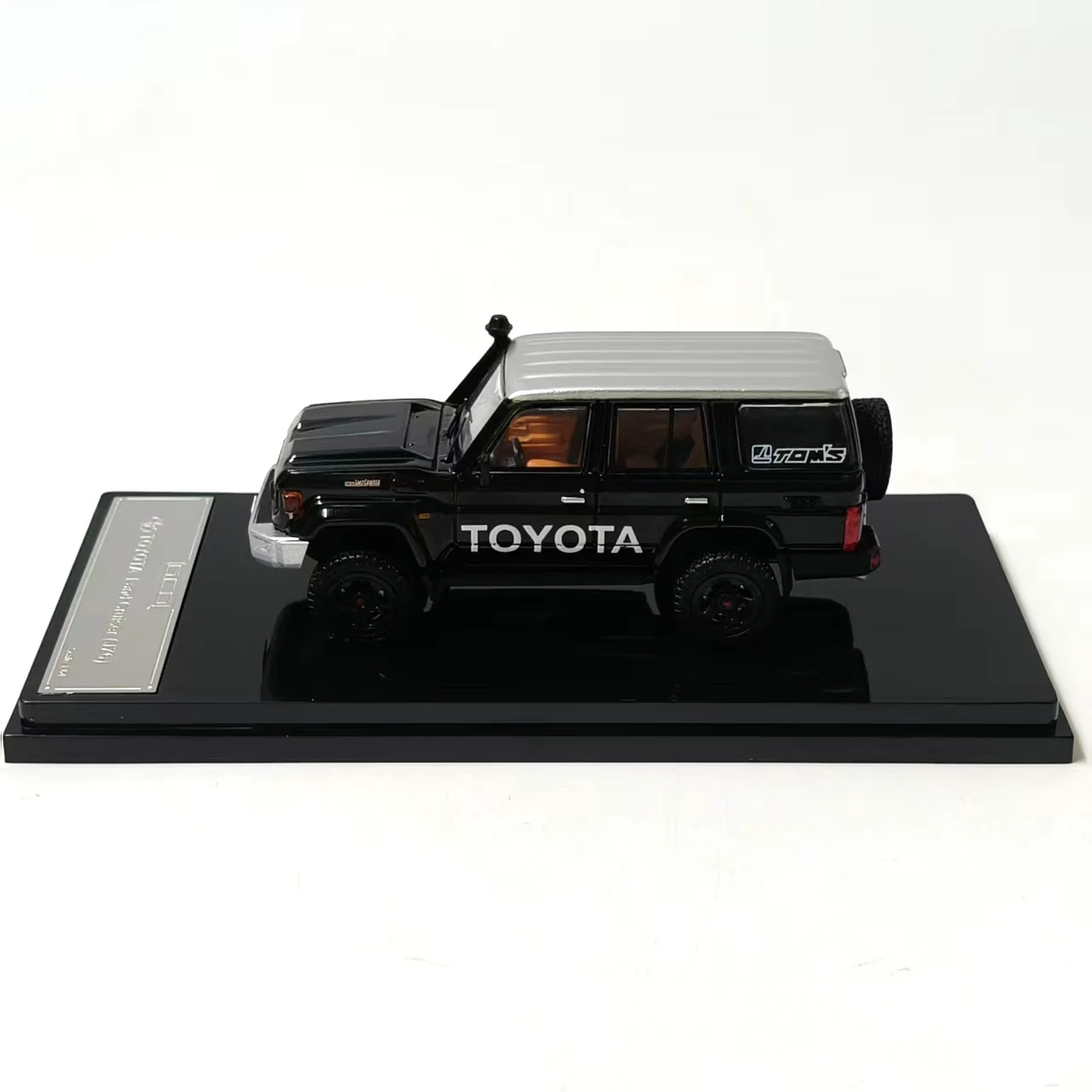 Diecast GCD 1:64 Scale Toyota Land Cruiser LC70 Alloy Car Model