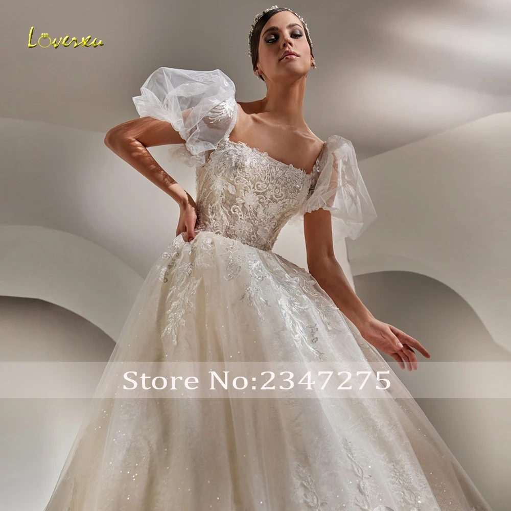 ชุดแต่งงานทรงเอไลน์สไตล์วินเทจ คอเรือ แขนพองถอดได้ ประดับลูกไม้  ชุดเจ้าสาวสั่งตัดได้