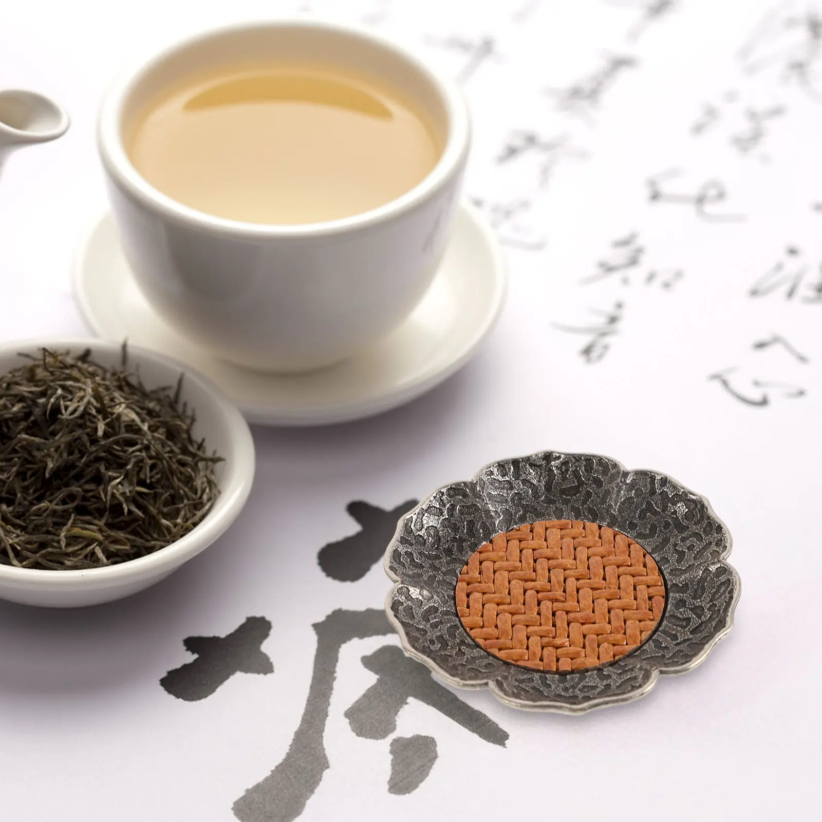 Teacup Coaster Alloy Material Lotus Woven Pattern Stylish Heat Proof Table Protector for Coffee Tea Water Cups Kitchen Dining