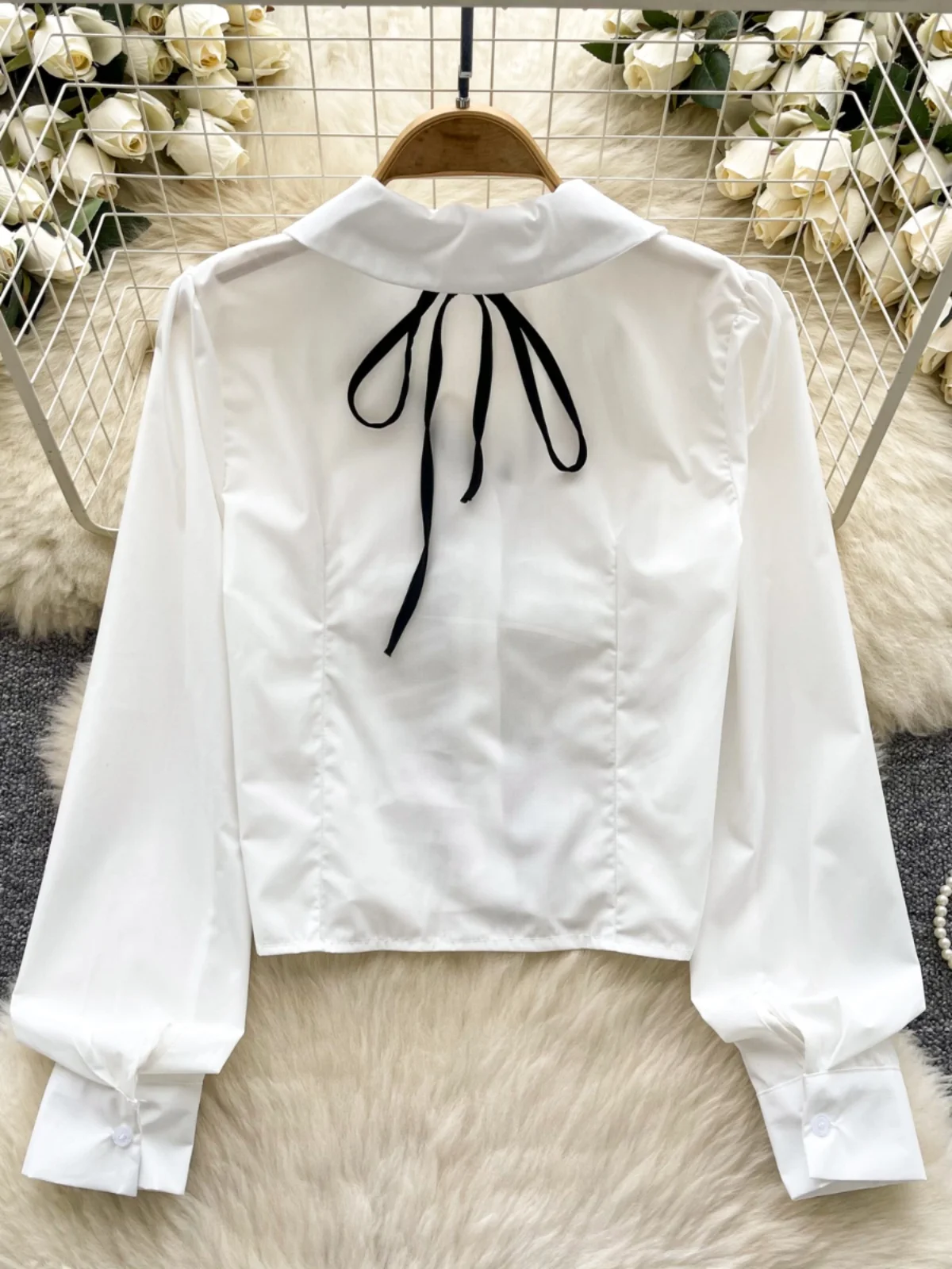 

Slim Fit V-Ne irt Women's Spring Faion Belt Design Sexy Girl Top Korean Sle Long Sve Commute Pure Desire