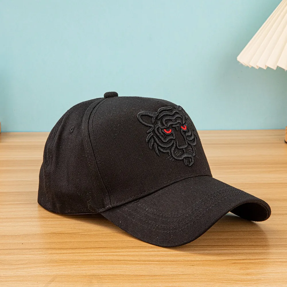 Korean Style New Tiger Embroidery Fashion Casual Unisex Baseball Cap Casual Peaked Cap