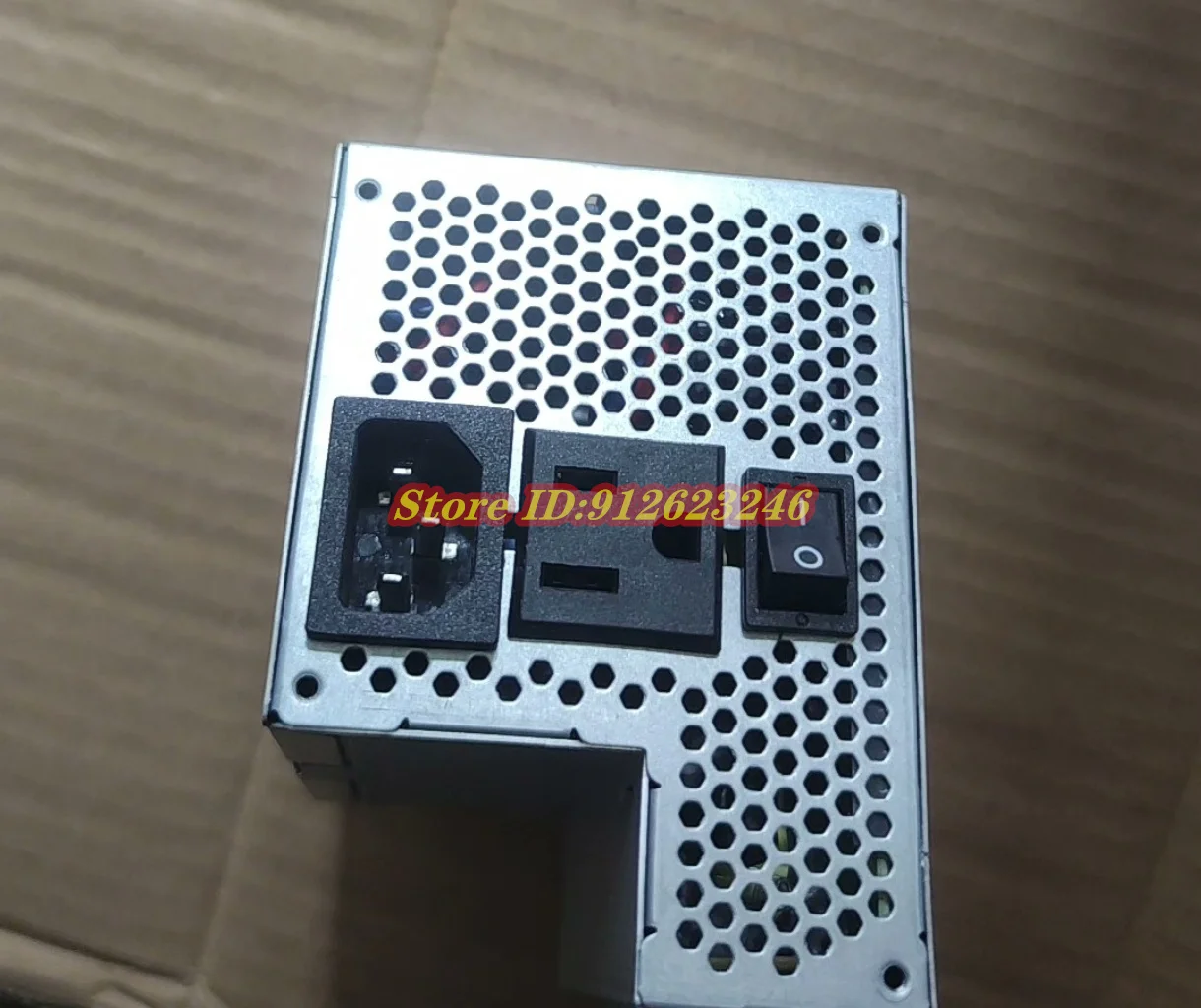 S26113-E591-V21-01 PCE020 per alimentatore Fujitsu ESPRIMO D587/R