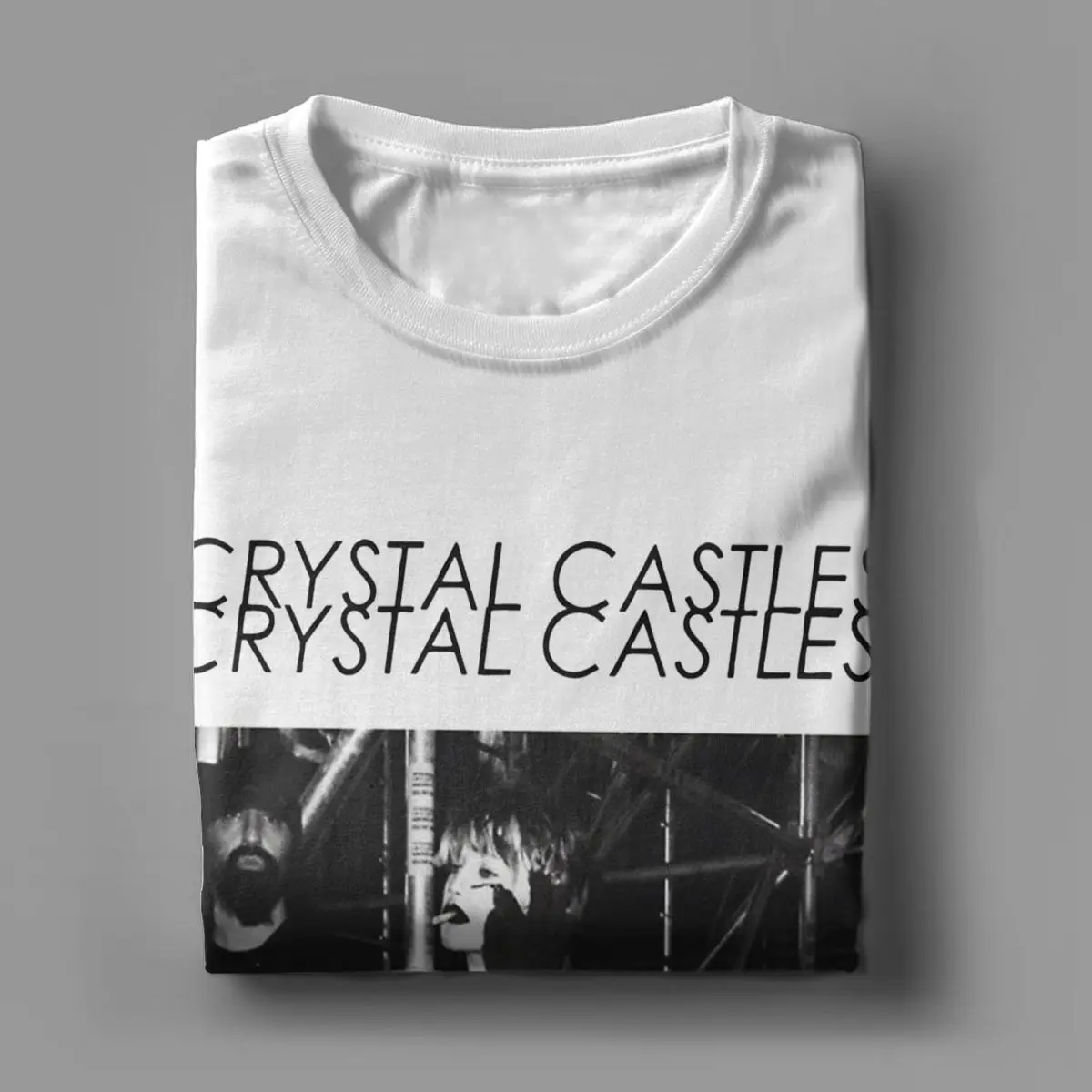 Novelty Not In Love Crystal Castles T-Shirts for Men Round Collar 100% Cotton T Shirt Short Sleeve Tee Shirt Gift Idea Tops