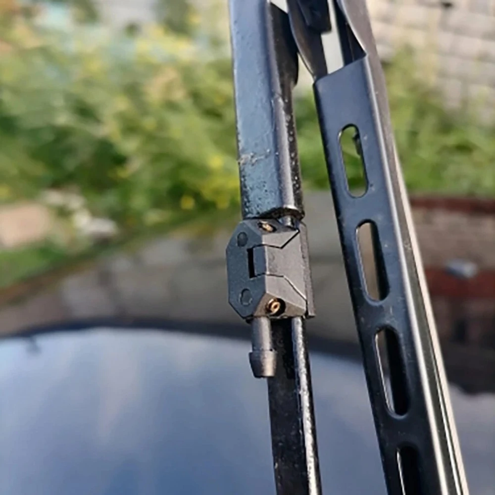 2/4 قطعة العالمي ممسحة فوهة ممسحة شفرة تركيب الزجاج الأمامي غسالة فوهة 2-متر خرطوم لمرسيدس العداء