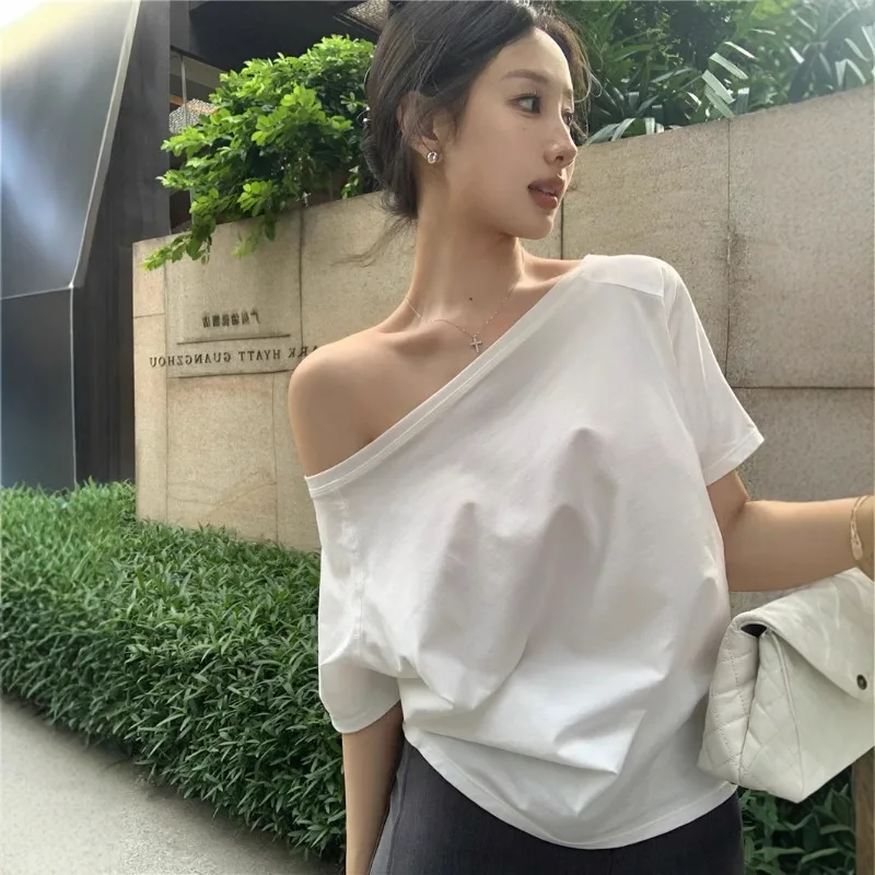 Damen Casual Off-Shoulder Oberteil mit Kurzen Ärmeln Schulterfreies Basis-Shirt Figurbetontes College T-Shirt Erwachsenen Kurzarm-T-Shirt