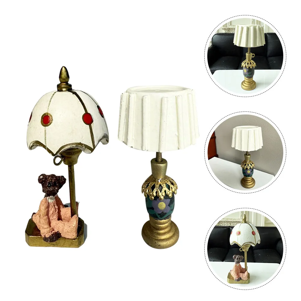 

2Pcs Mini Dollhouse Table Lamps Bear Shade Mini Lights for Scene Decoration Display Dollhouse Lighting