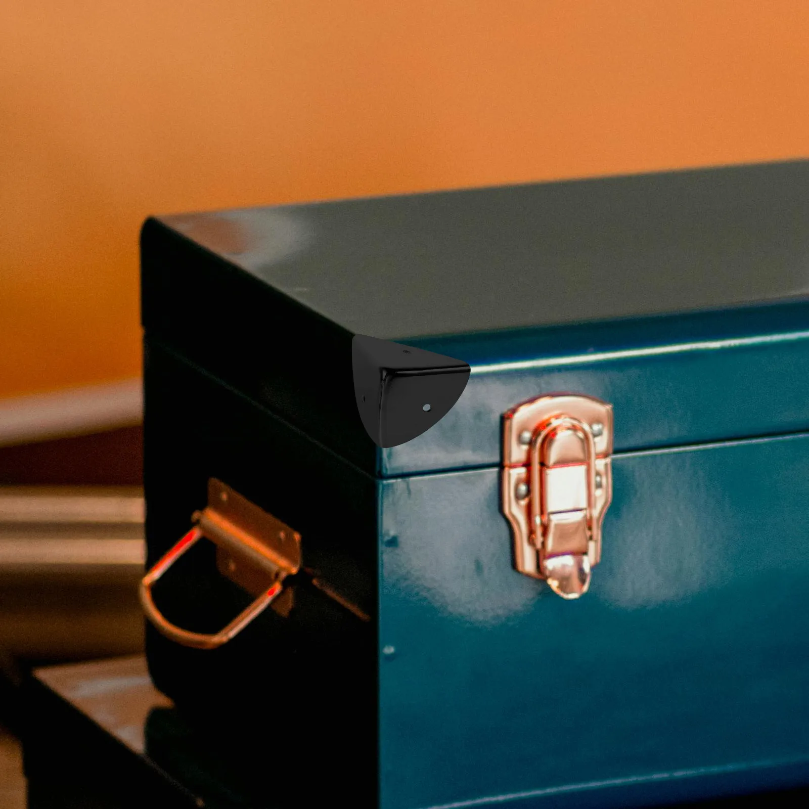 16Pcs Black Metal Corner Protectors Hardware Accessories Kit for Toolboxes Cabinet Edge Corner Guard Furniture