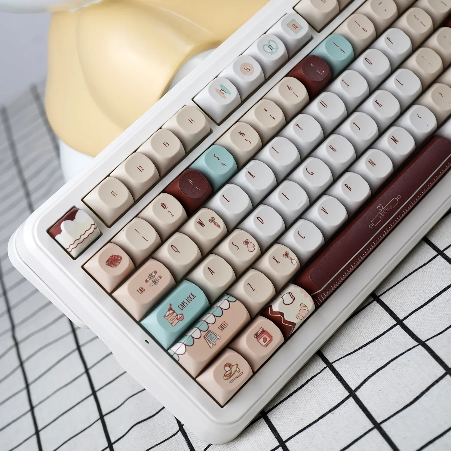 

Small keycap, full set of pbt material, engraved opaque keycap, suitable for mechanical keyboard customization