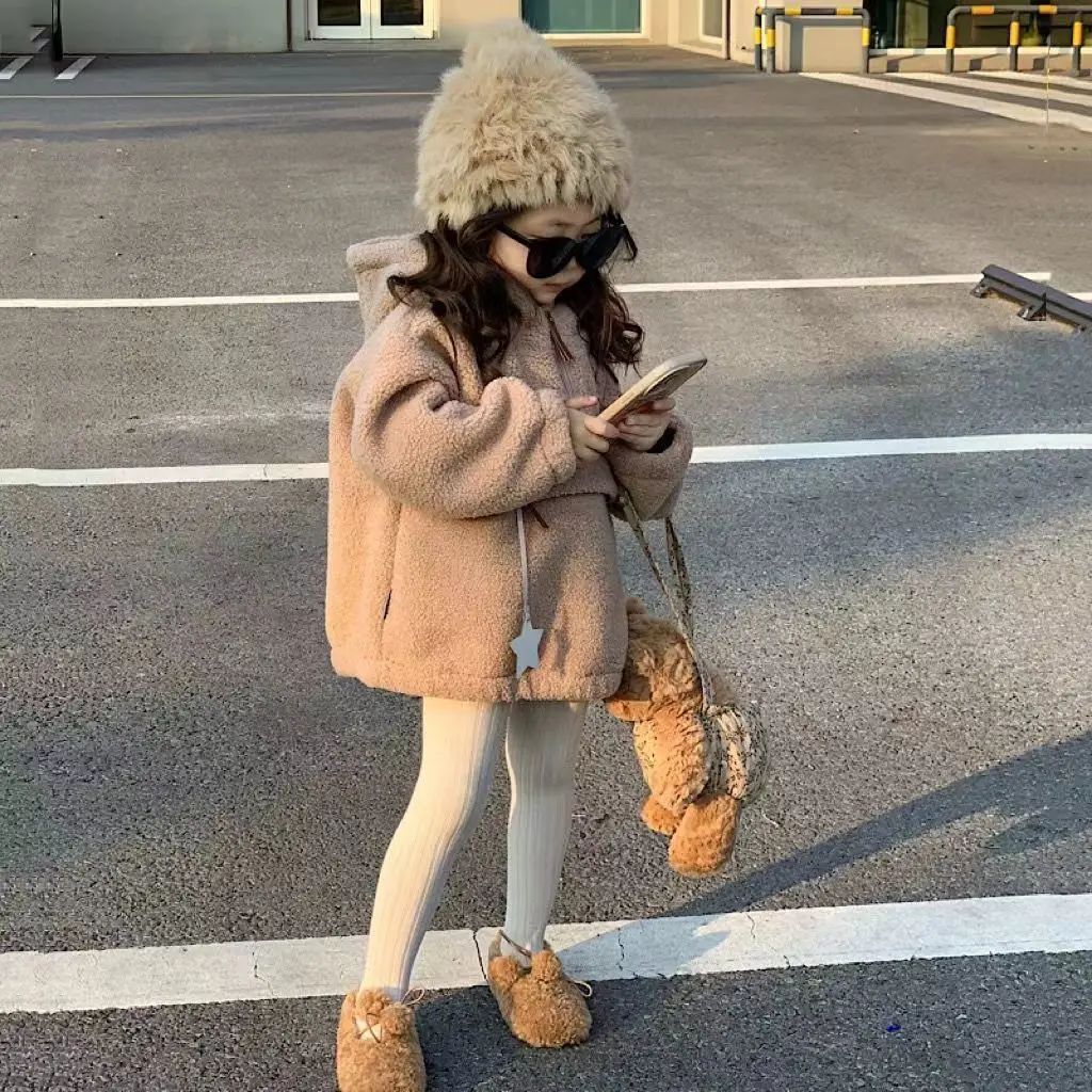 Abbigliamento coreano per bambini per ragazzi e ragazze felpa con cappuccio in Cashmere di agnello per bambini autunno e inverno peluche e Top con