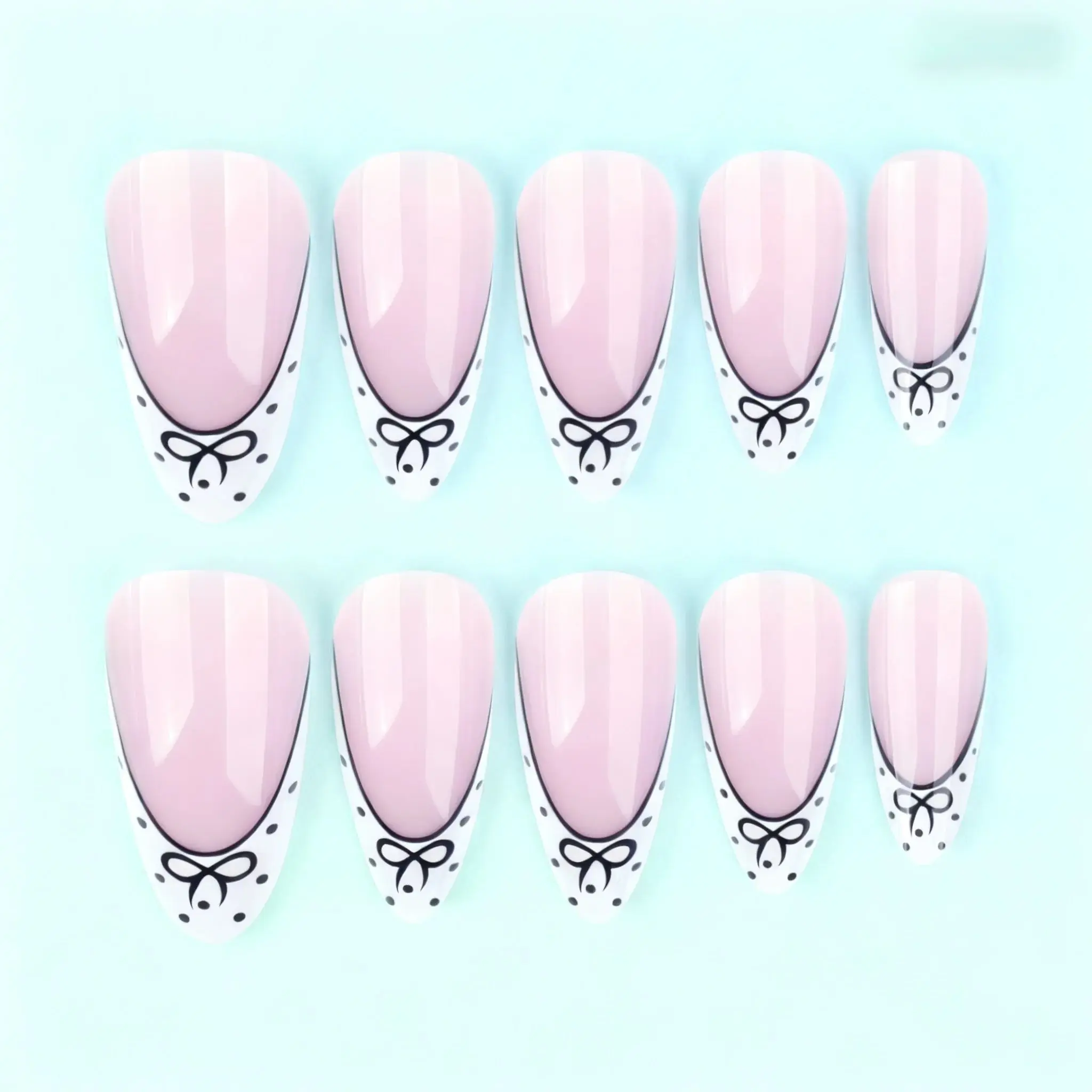 24 szt. Średniej Długości Sztuczne Paznokcie Migdałki Proste Białe Francuskie Paznokcie z Kokardką Modne Naklejane Paznokcie Gotowe Zestawy do Manicure