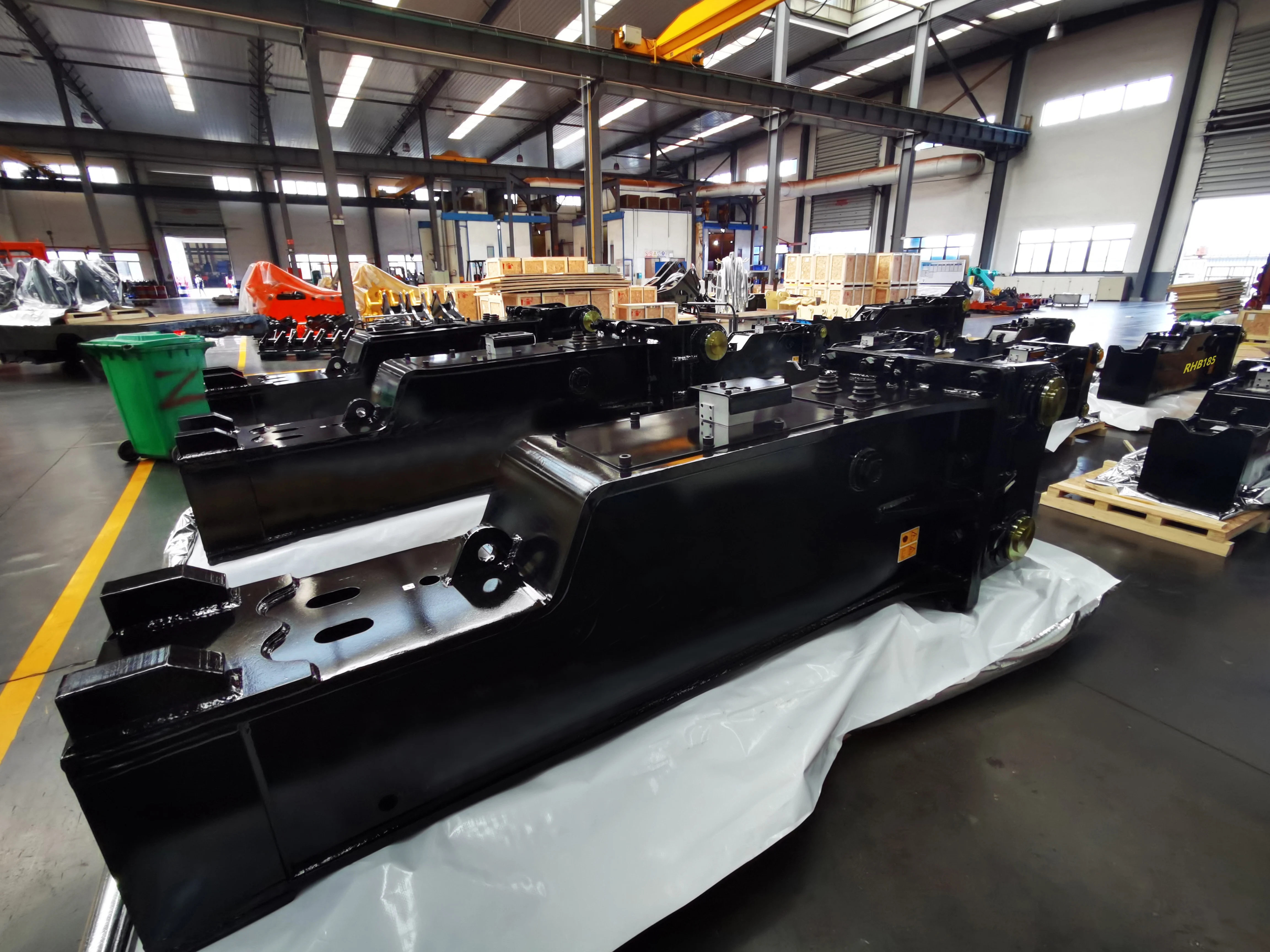 كسارة هيدروليكية عالية الكفاءة HB40G HB50G مطرقة جاك تفكيك جديدة لآلات الهندسة الأساسية لمنجم الحفارة 38-50