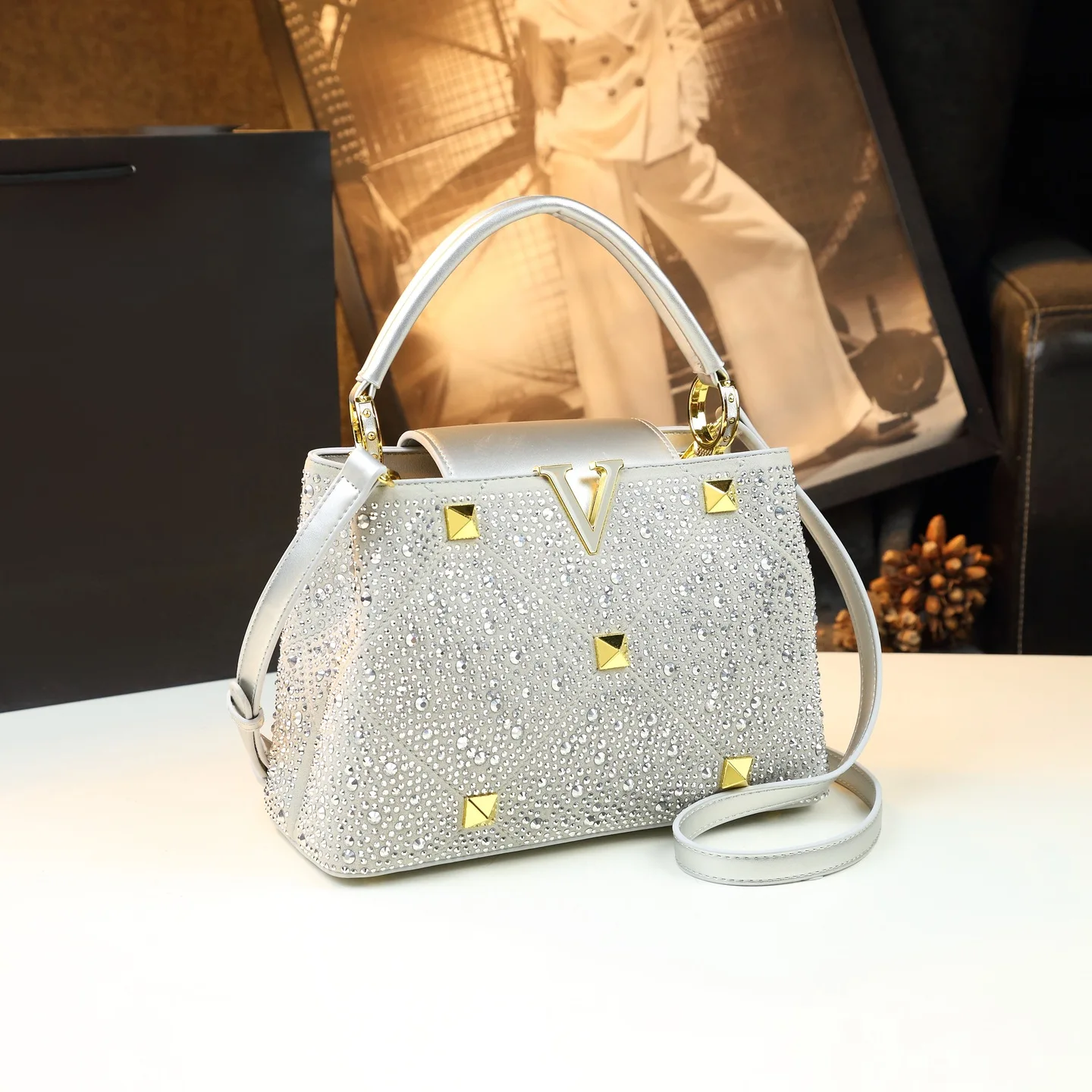 

Luxury Stylish Designer Diaper Bag Women Large Capacity Tote Elegant Leather Crossbody Shoulder Bag For Commuting In Style