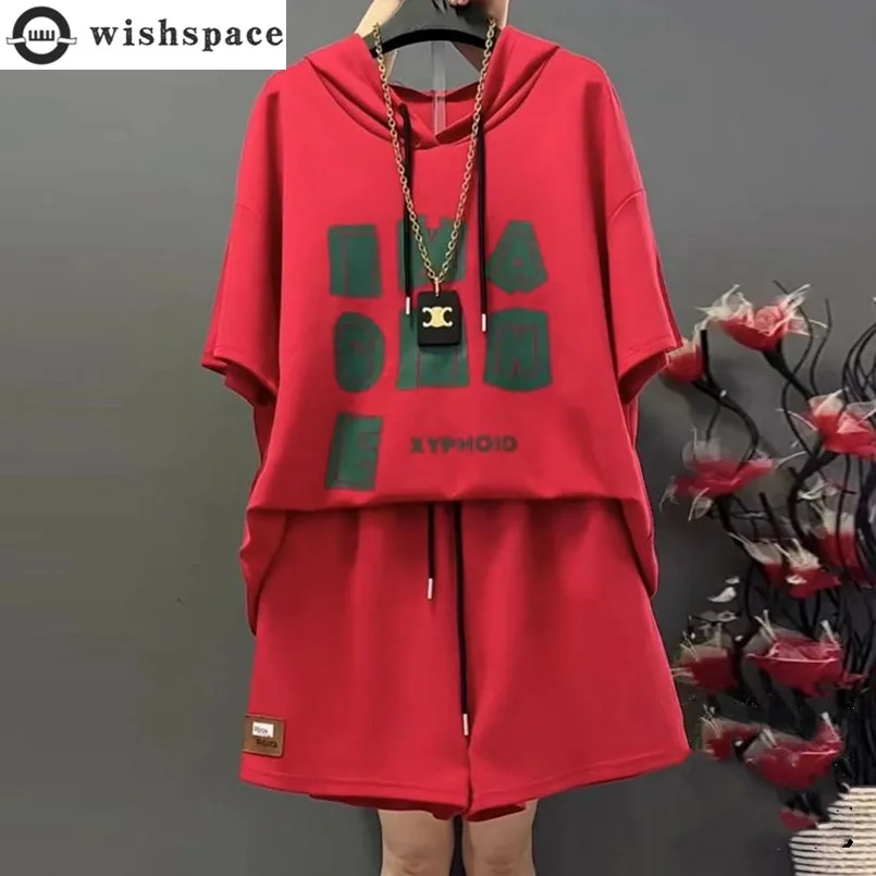 

Spring and Summer New Korean Casual Fashion Hooded Short Sleeved Top Shorts Sportswear Two-piece Set