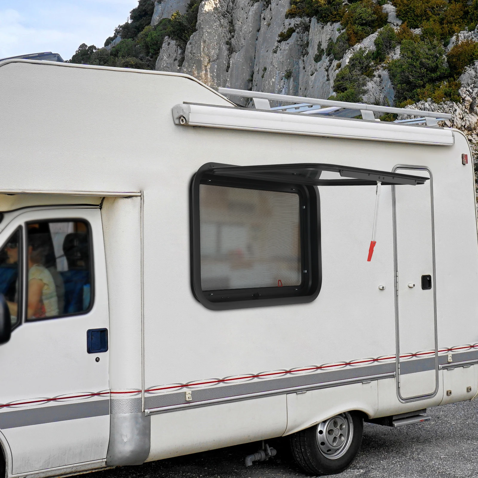 نافذة خروج RV سوداء من سبائك الألومنيوم والزجاج المقسى يفتح يدويًا نافذة الهروب في حالات الطوارئ لاستبدال شاحنة التخييم المتنقلة