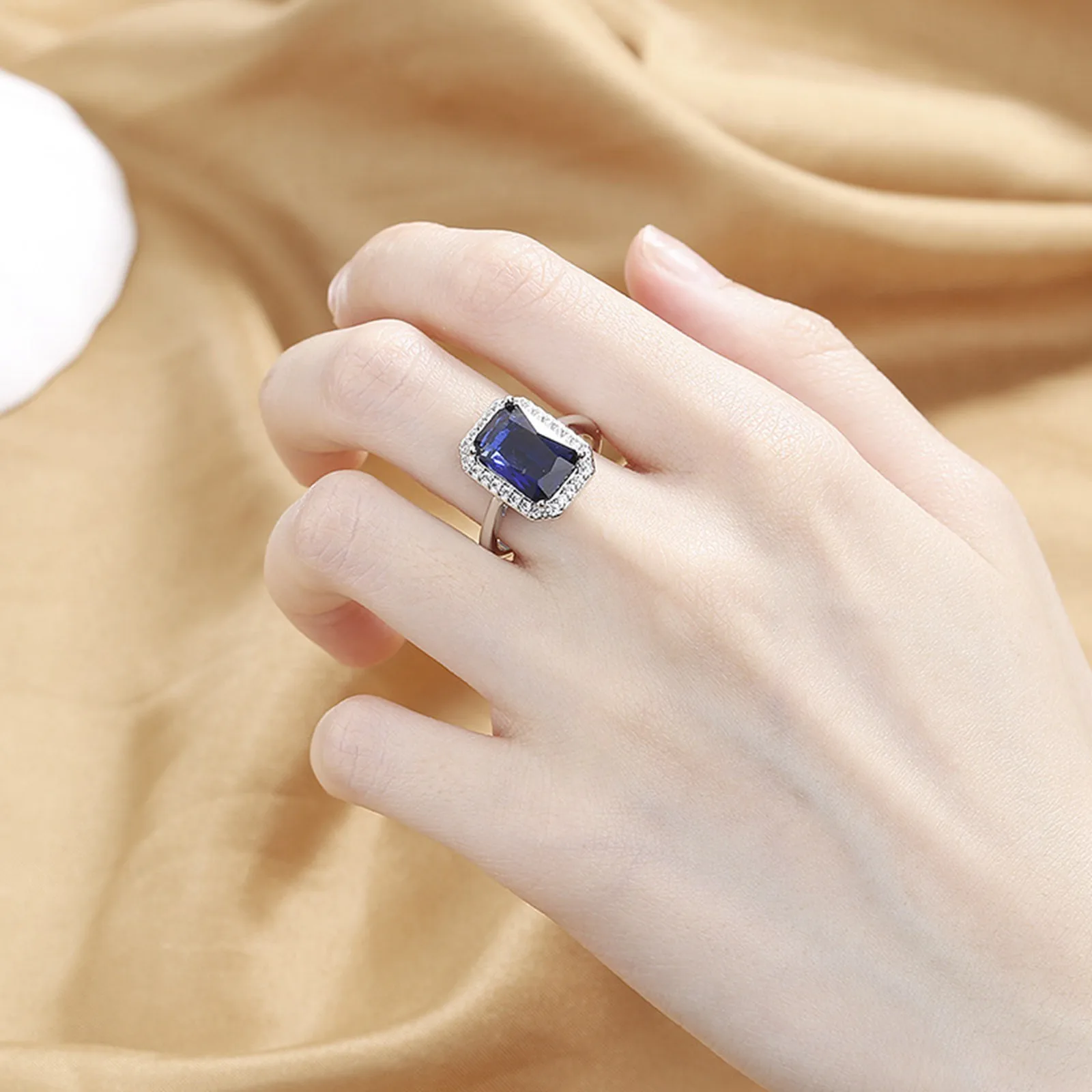 en Rings for Teen Girls Temperament Rectangular Sea Blue Full Diamond Colorful Gem Open Ring For Women High Calm Rings for Women