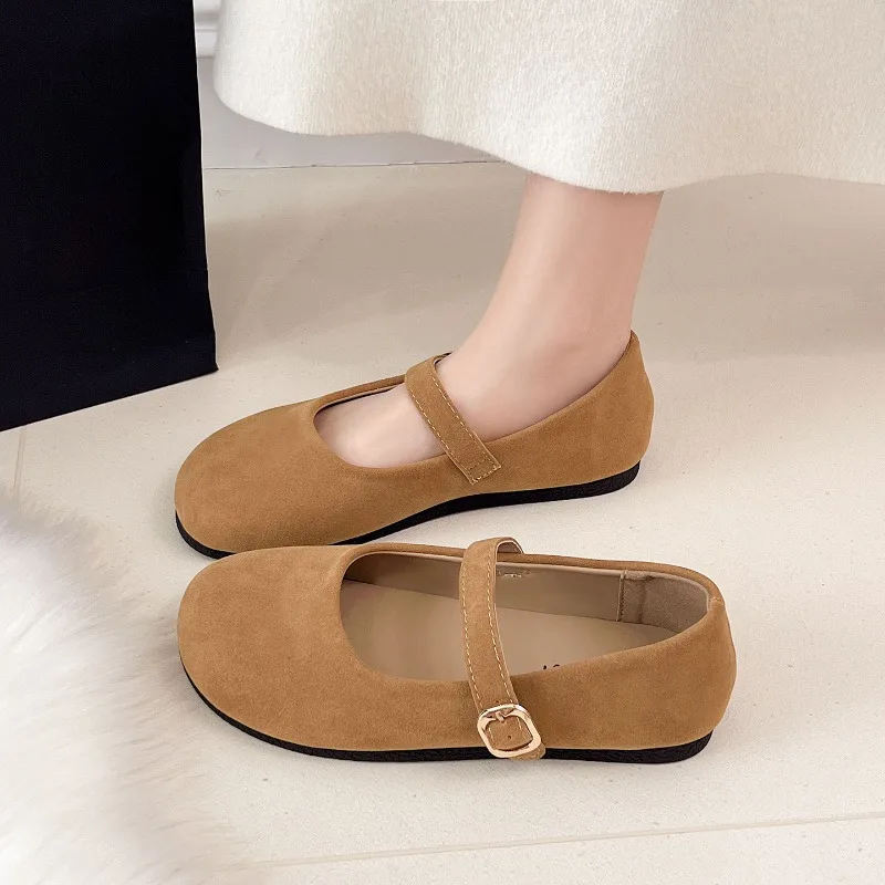حذاء فردي مسطح من جلد الغزال غير رسمي على طراز جديد للنساء، نعل ناعم كلاسيكي جديد مريح وخفيف الوزن للنساء 2025 #3