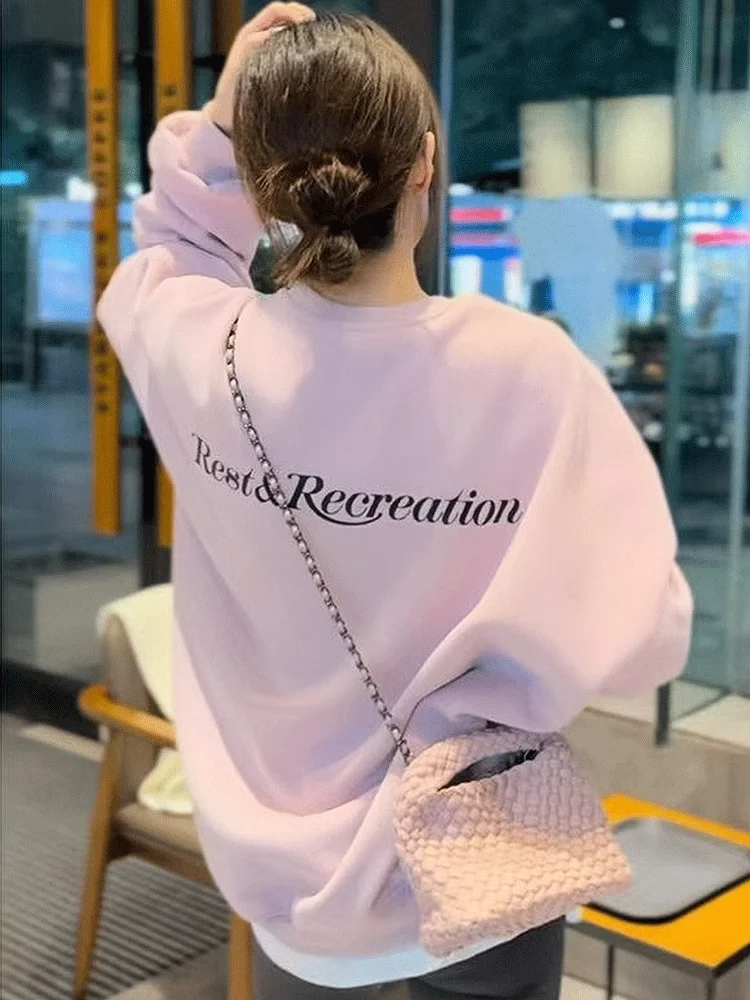 ピンク肥厚フリース女性のラウンドネックスウェットシャツ春秋ファッショナブルな怠惰なスタイルトップカジュアル快適な綿クルーネックプルオーバー 1