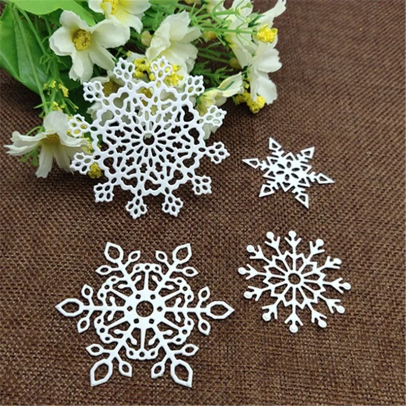 4pcs/set Christmas Snowflake Metal Cutting Dies Stencils Die Cut for DIY Scrapbooking Album Paper Card Embossing