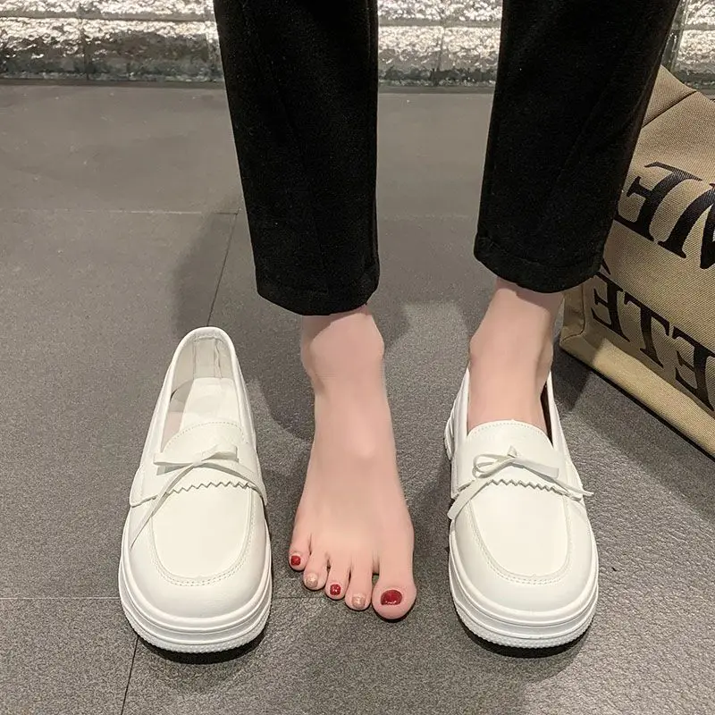 2026 New Nurse Shoes Women Soft Sole Breathable Anti Slip Bow Thick Sole Height Increasing Medical Shoe view 6