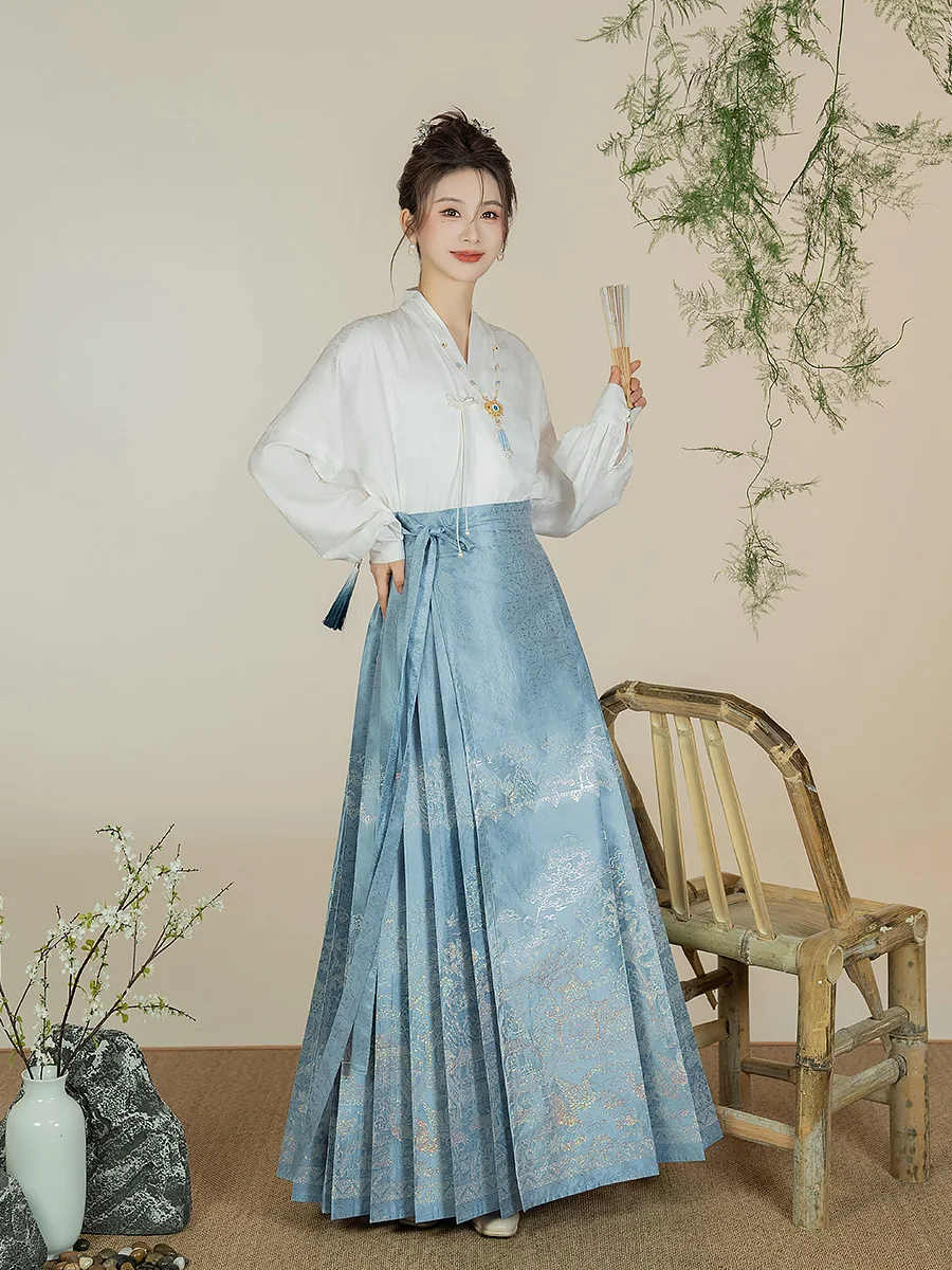 

Cloud Moon Embroidery New Chinese Sle Resplendent Gold Weaving Tailed Skirt Hanfu Women Original High Waist A-Line Sk...