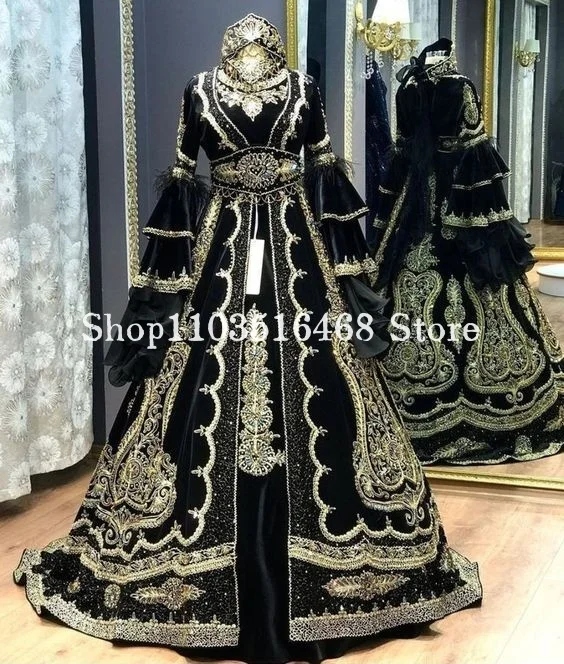 Muslim Women\'s Wedding Dresses Caftan Gold Appliqued Prom Dresses Black Bridal Gowns Lace Up Cape Long Sleeve Vestidos De Novia