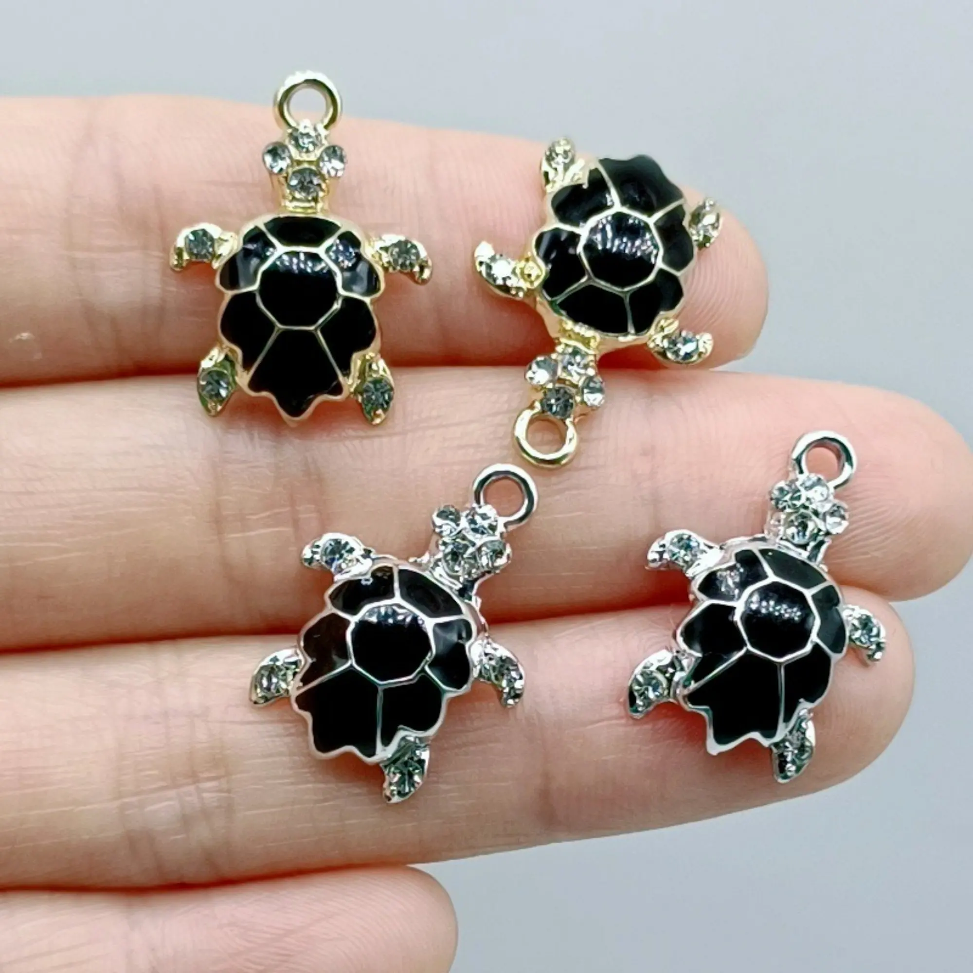 20 pièces d'accessoires décoratifs DIY faits à la main sur le thème des tortues, des papillons et des insectes pour la création de bracelets, boucles d'oreilles, colliers et pendentifs
