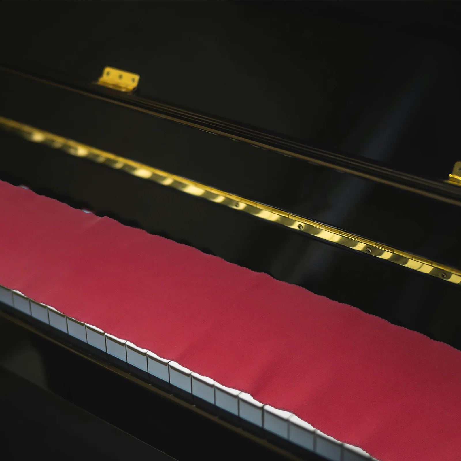 

Piano Keyboard Protective Cover Red Wool Dust Cover Suitable for 88-Note Keyboard Durable Washable Anti-Dust Cloth