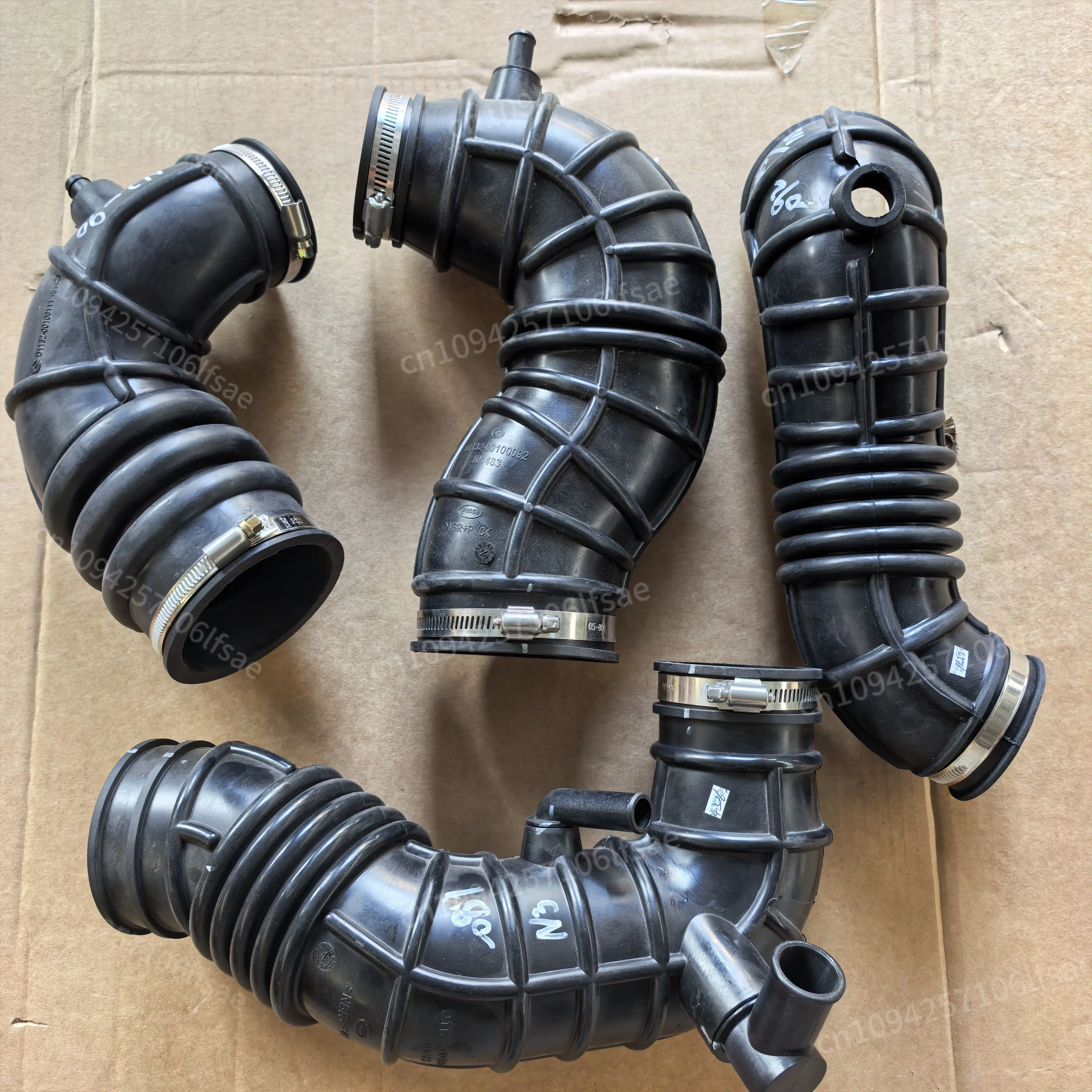 

Huanghai Auto Parts N3 Pickup N7 N2S Bellows Air Filter Intake Pipe Supercharger Intake Pipe