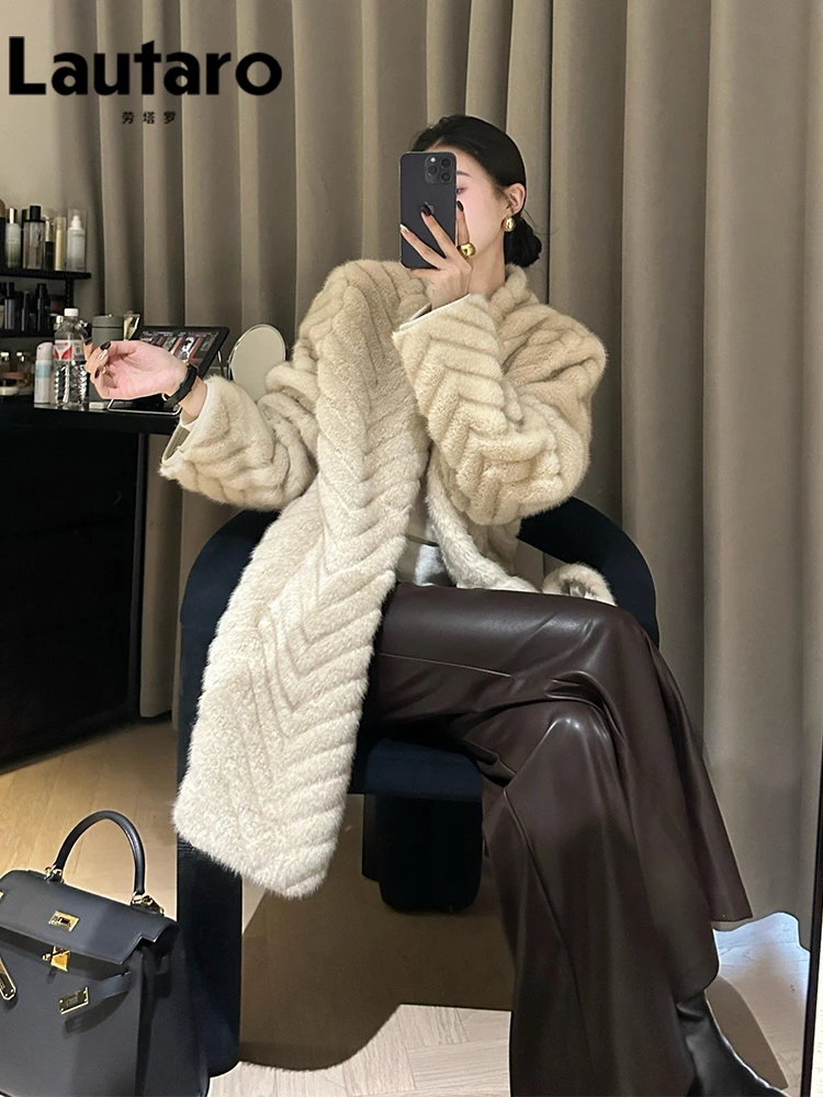Lautaro Primavera Inverno Lusso a spina di pesce Morbido Spessore Caldo Cappotto di pelliccia di visone finto Donna Scollo a V Elegante Chic Elegante Giacca soffice 2025