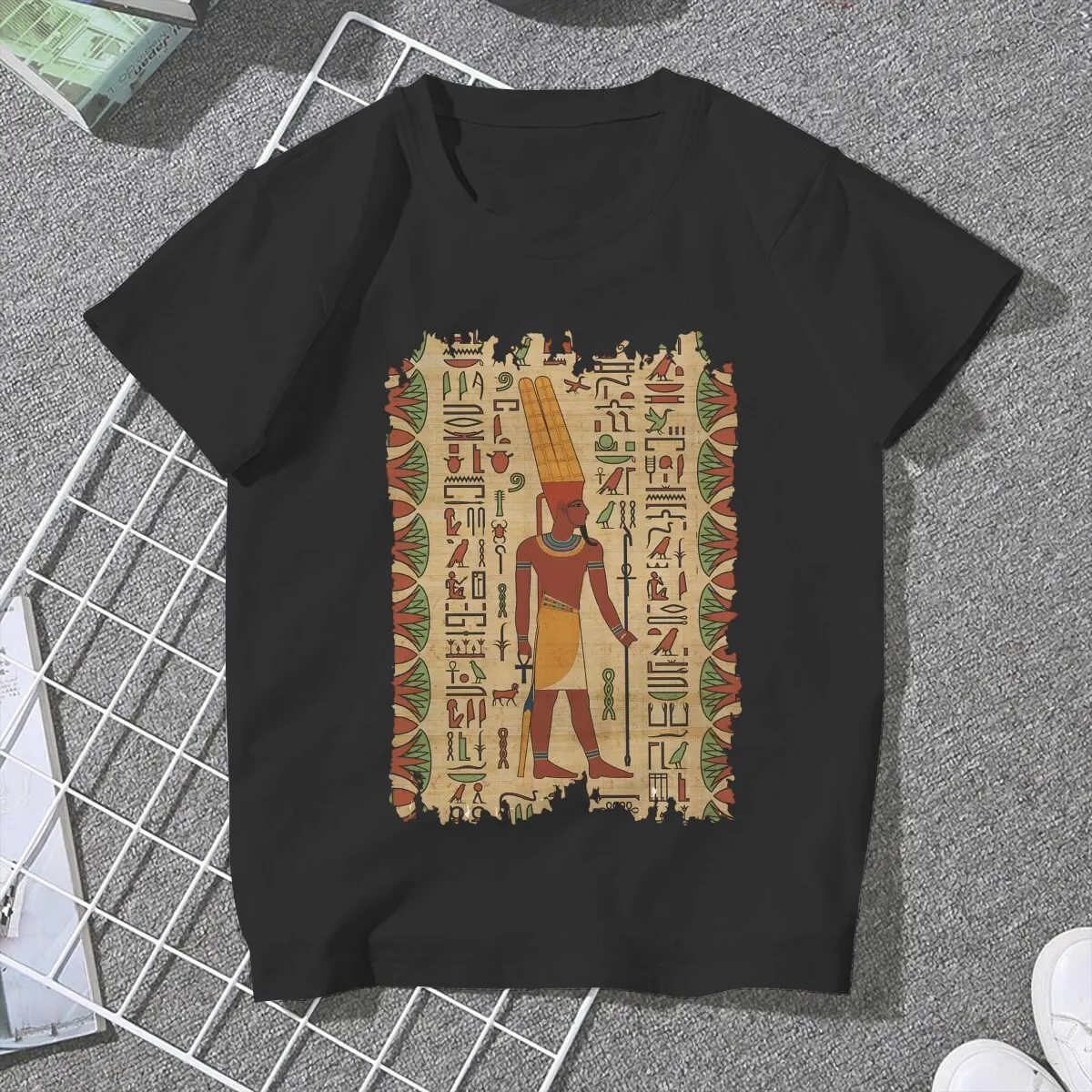 Women's Amun Re Ornament On Papyrus Classic T Shirt Egyptian Ancient Egypt Culture Clothes Leisure Short Sleeve Crewneck Tees