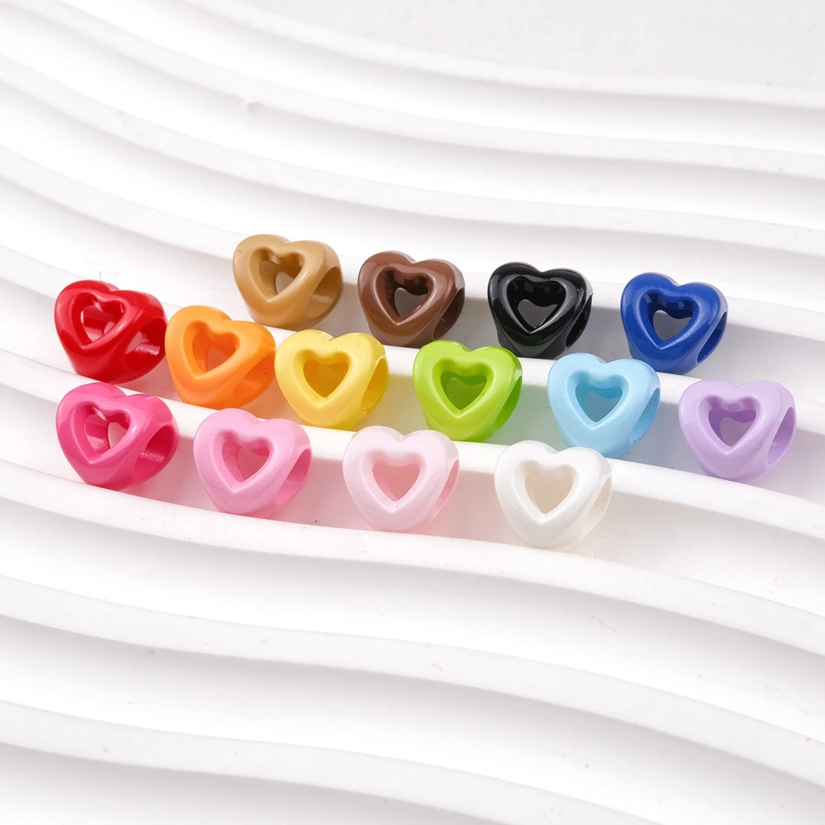 30/100 Stück Bonbonfarbene Herzförmige Acryl-Abstandsperlen mit Großem Loch für Schmuckherstellung DIY Armband-Zubehör – Detail 4