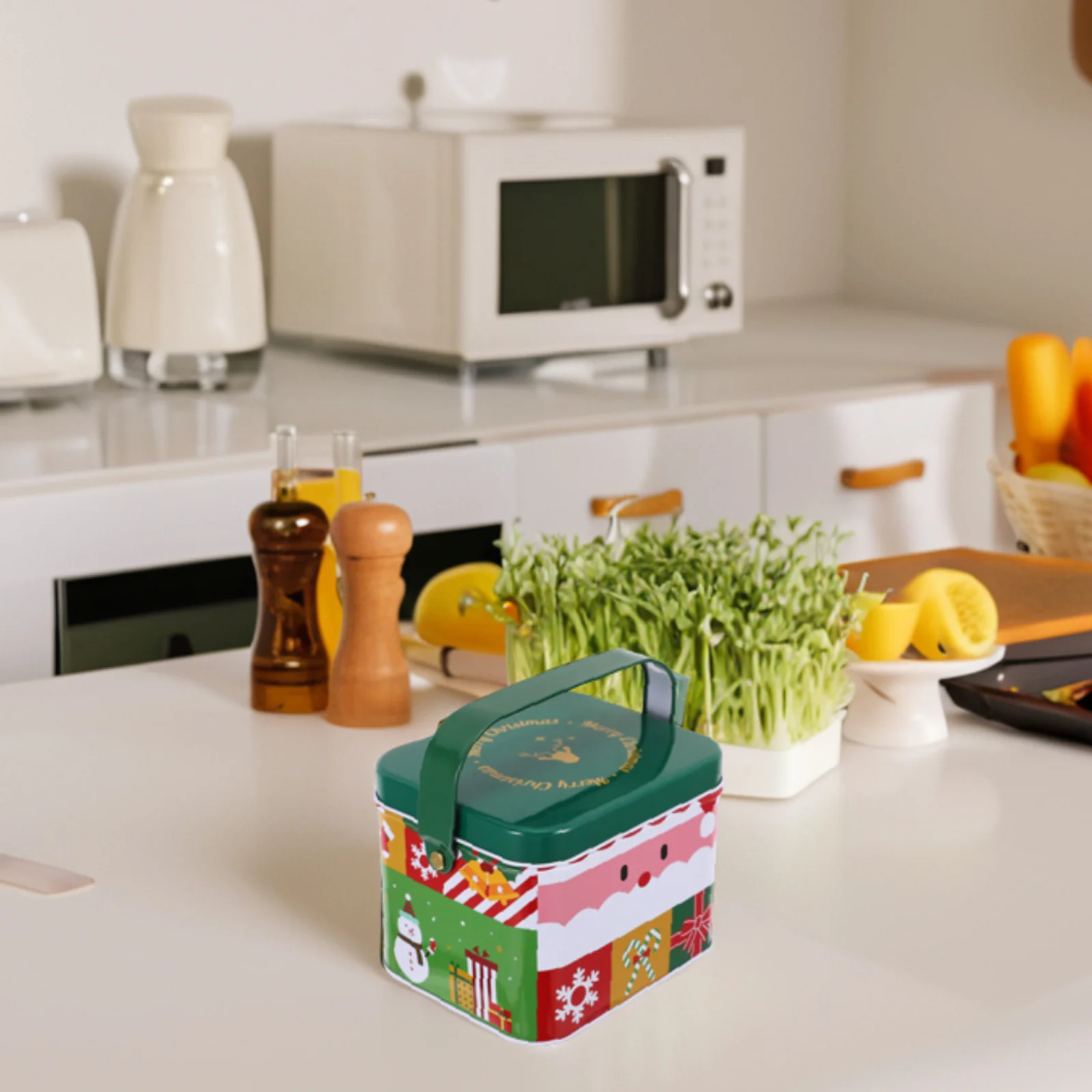 

Decorative Storage Box Metal Box with Lid Christmas Cookie Boxes Tinplate Empty Tin for Biscuit Candy Storage Container