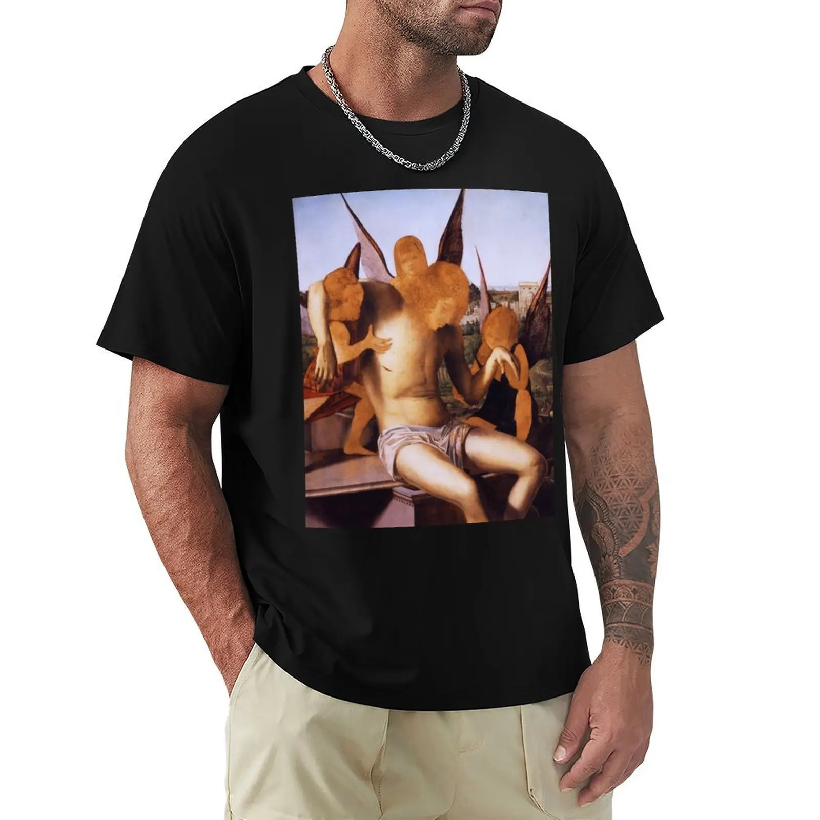 Camiseta Básica Grande e Alta com Estampa da Píeata com Três Anjos de Antonello da Messina